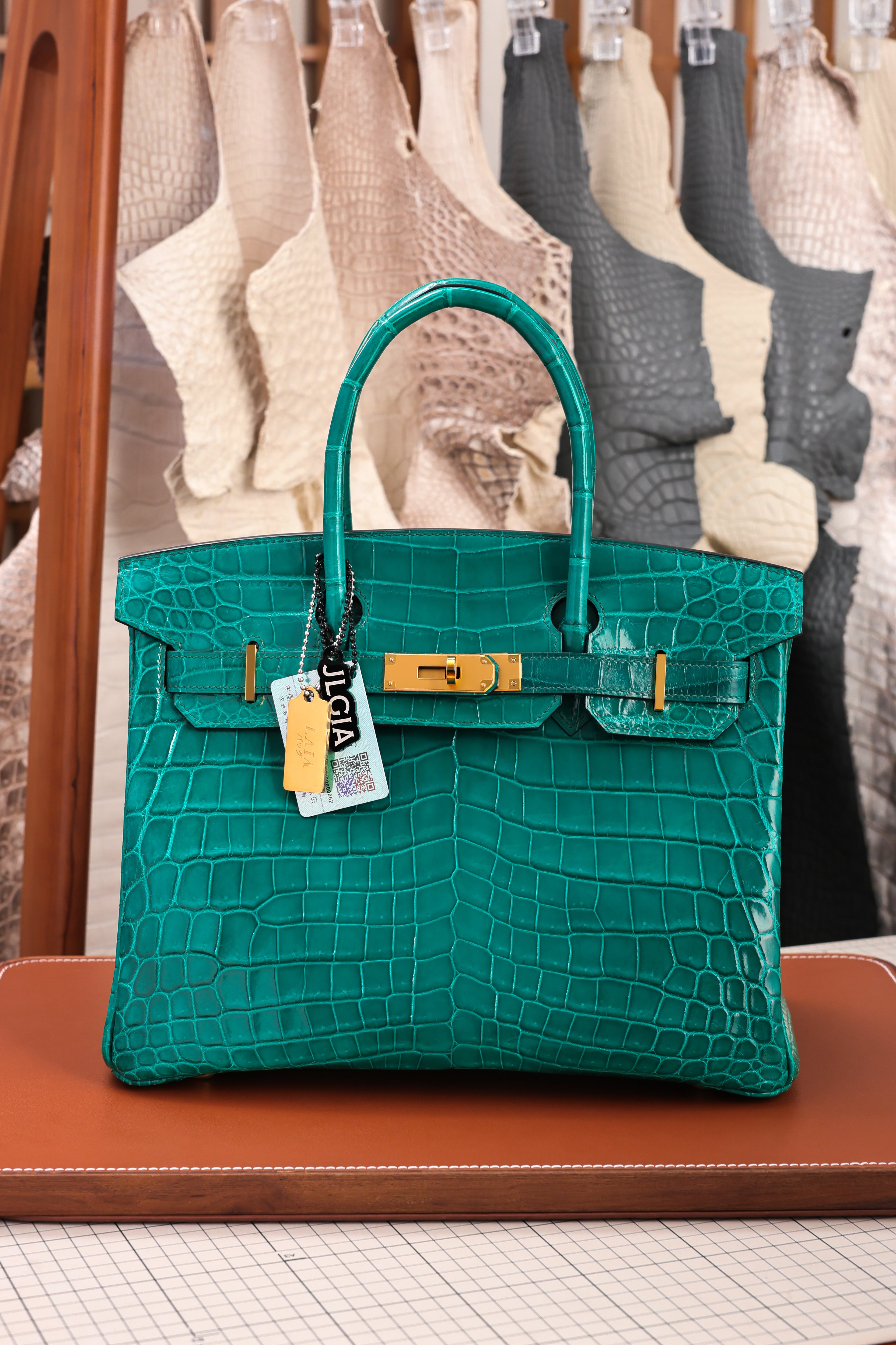 BK-2024 All Handmade Golden / Sliver Hardware Vert Emeraude Bright surface Nile crocodile leather