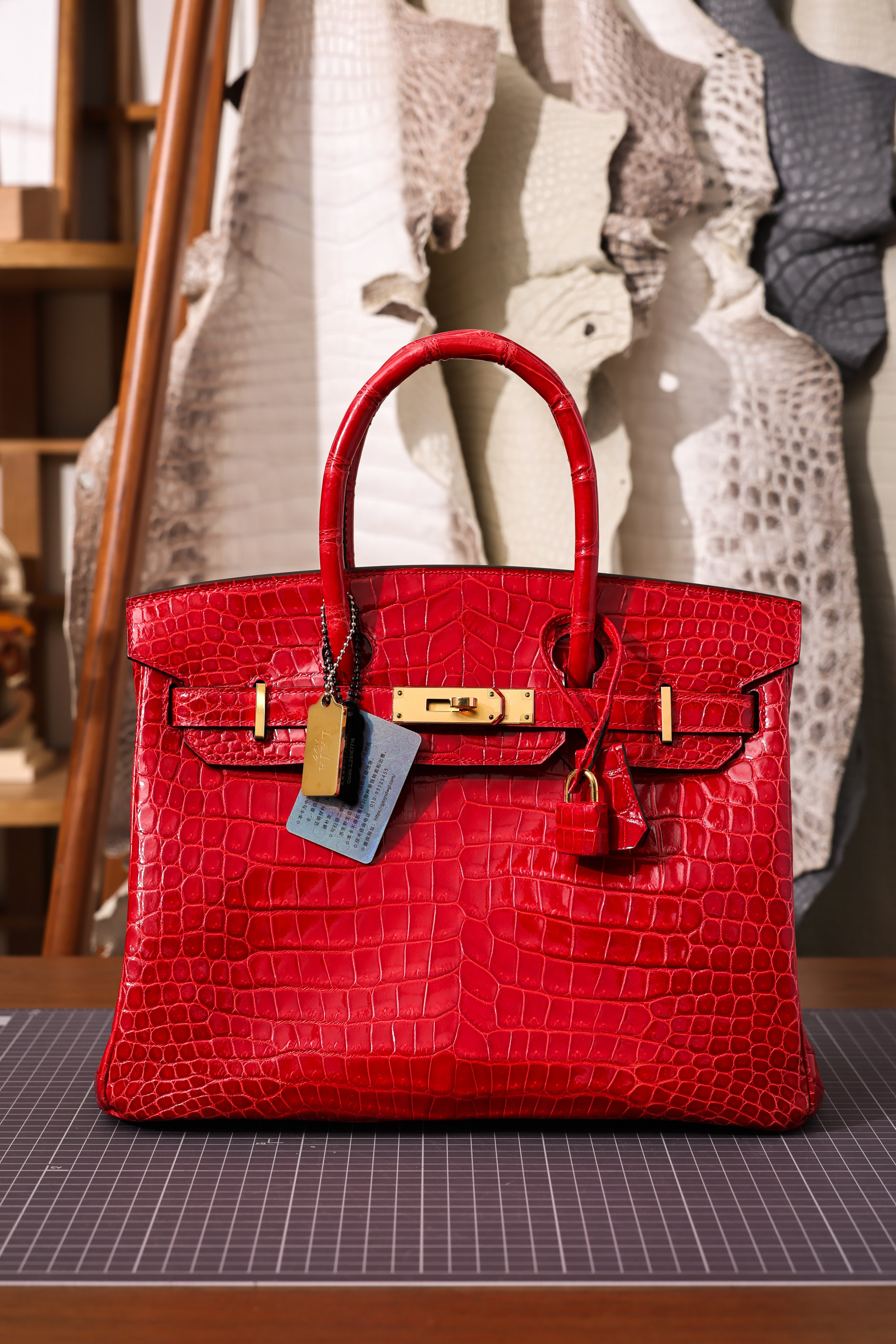 BK-2024 All Handmade Golden / Sliver Hardware Braise Bright surface Porosus Crocodile leather