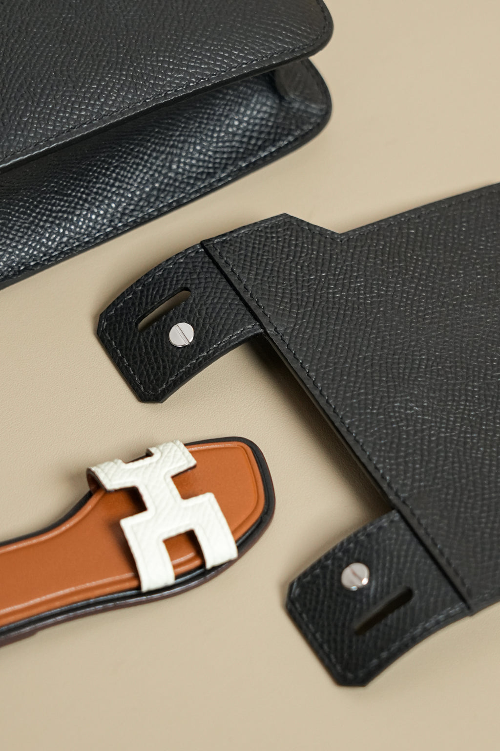 Constance- All Handmade Golden / Sliver Noir ep leather