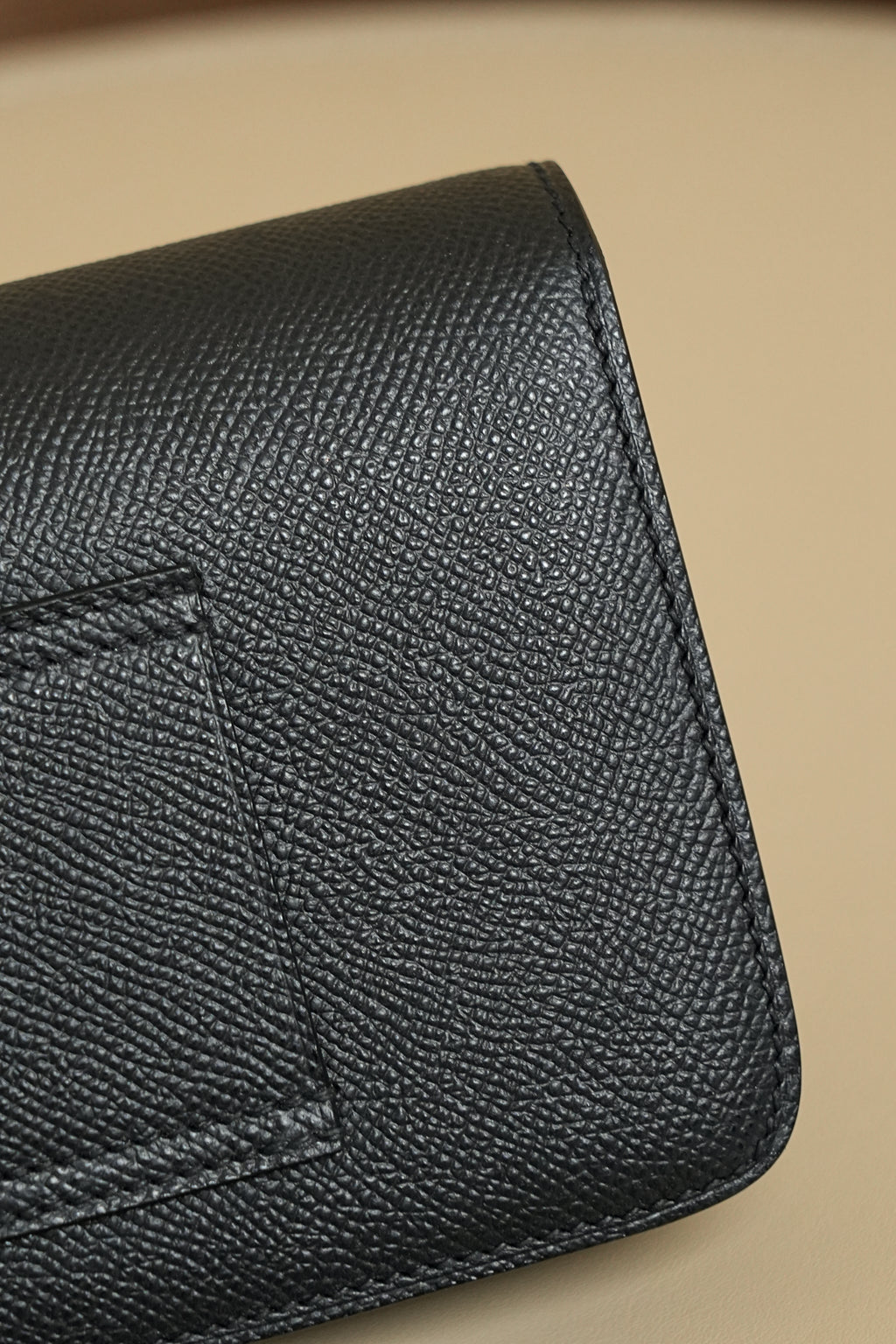 Constance- All Handmade Golden / Sliver Noir ep leather