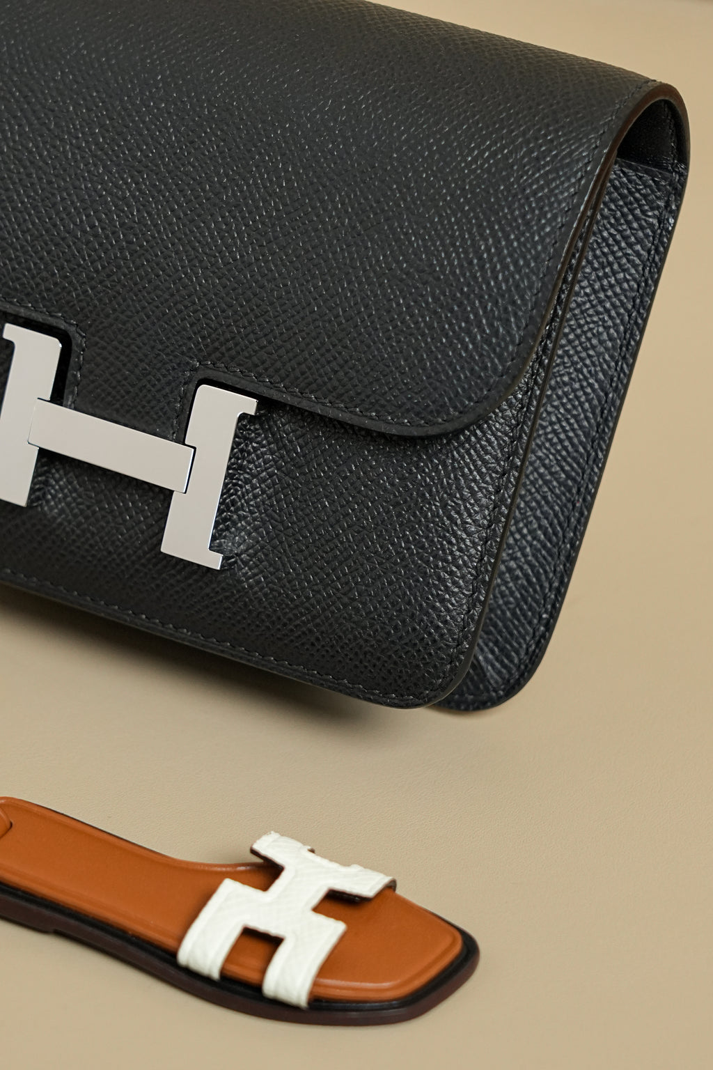 Constance- All Handmade Golden / Sliver Noir ep leather