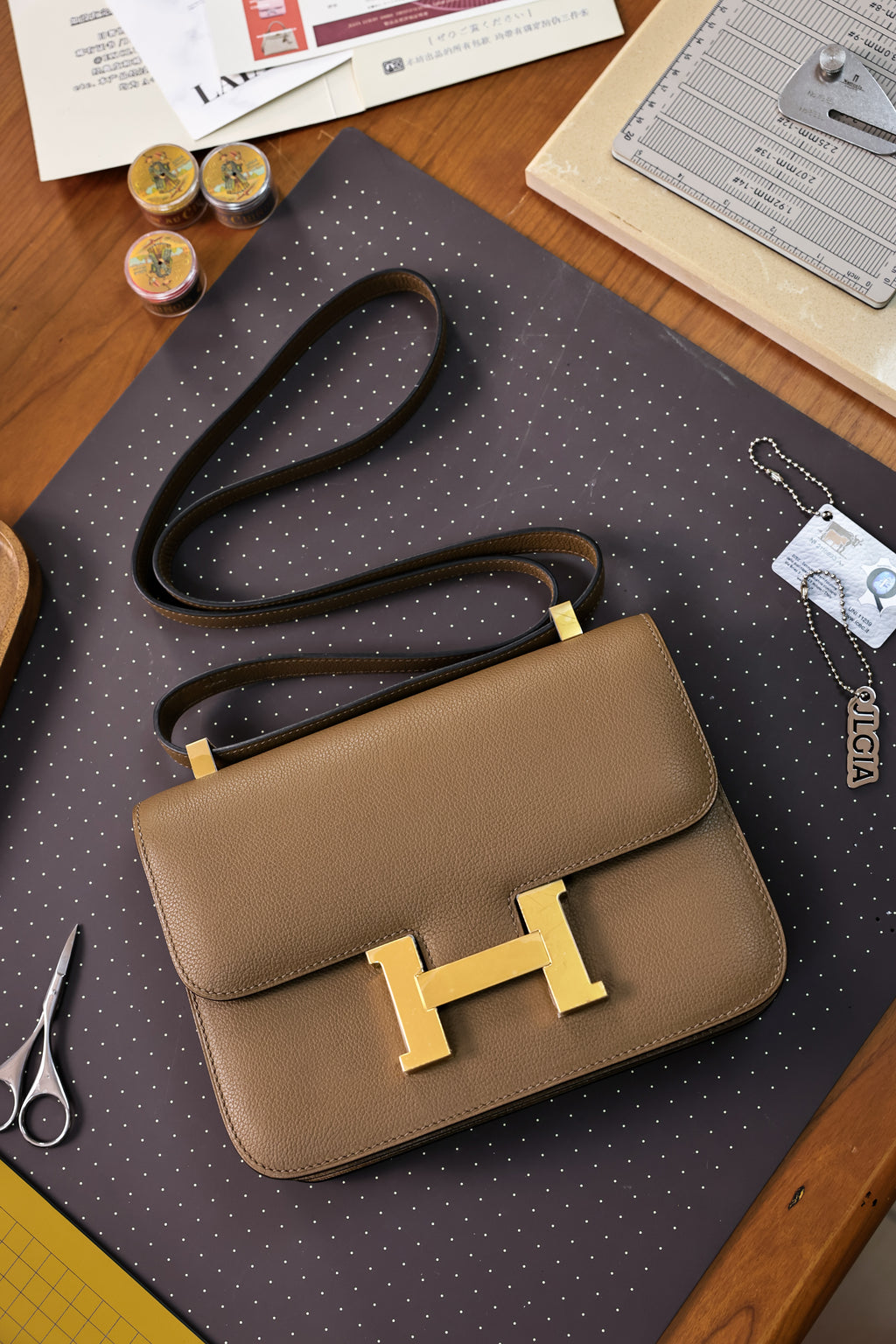 Constance- All Handmade Golden / Sliver Hardware  Beige de Weimar Ep eather