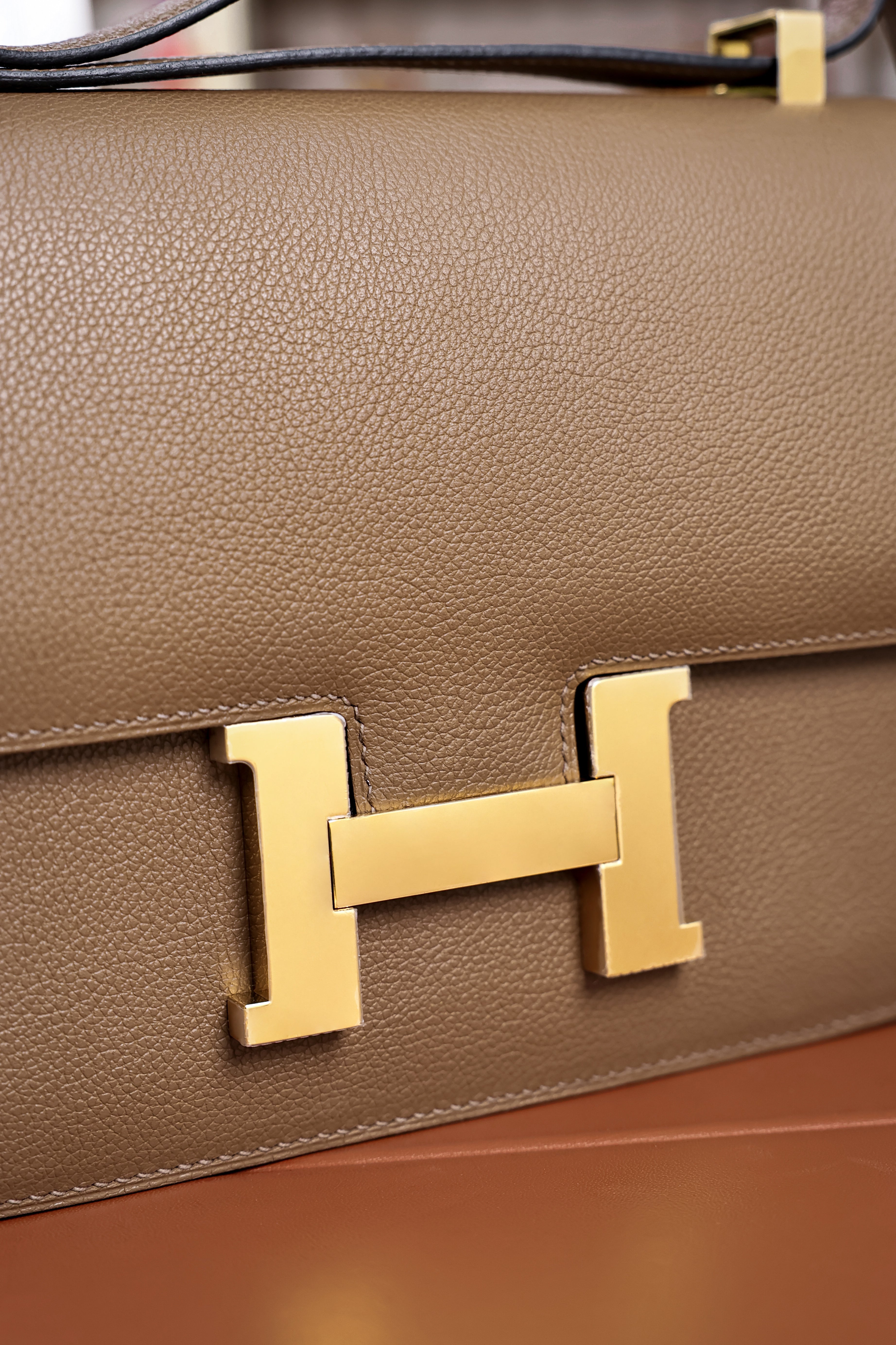 Constance- All Handmade Golden / Sliver Hardware  Beige de Weimar Ep eather