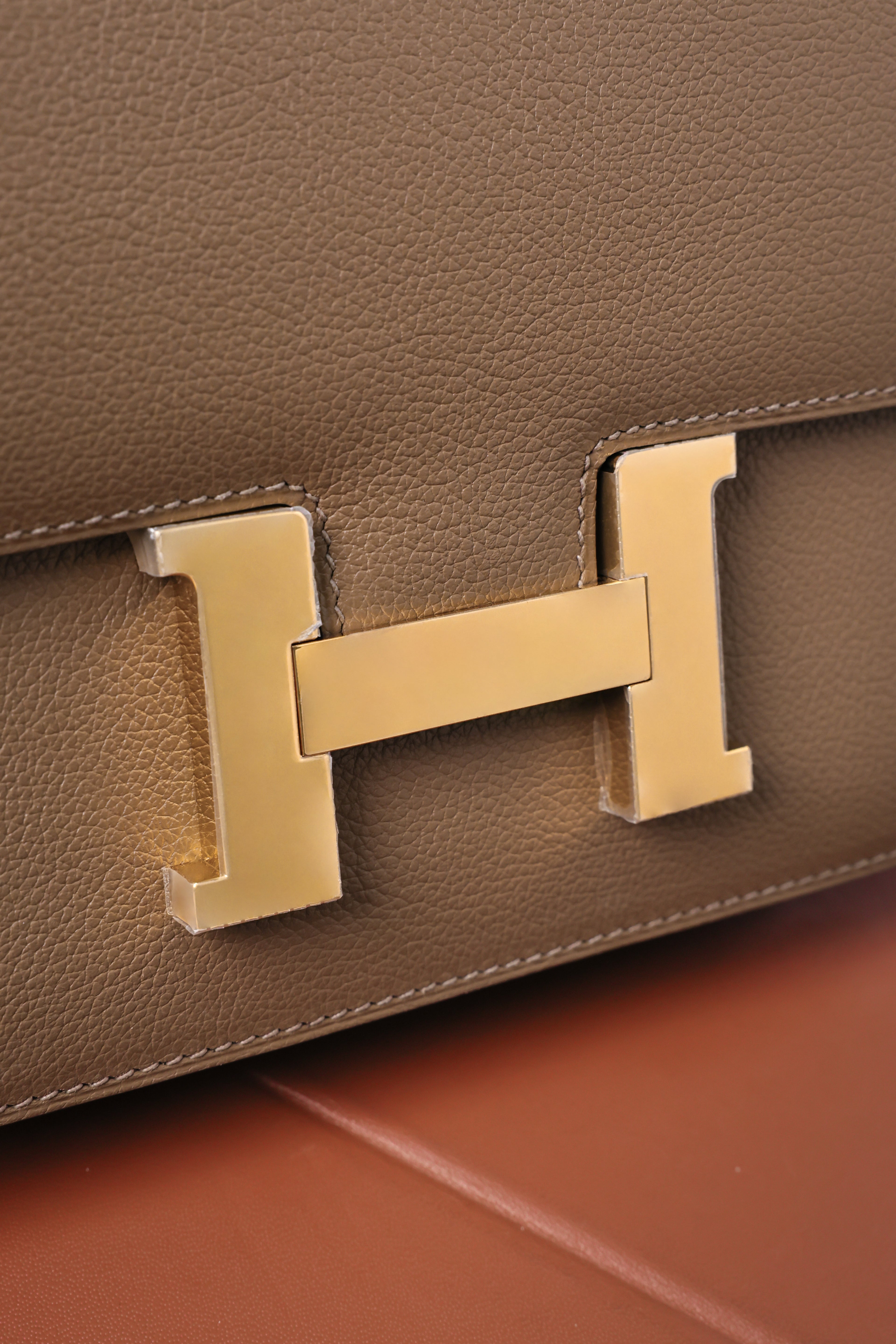 Constance- All Handmade Golden / Sliver Hardware  Beige de Weimar Ep eather