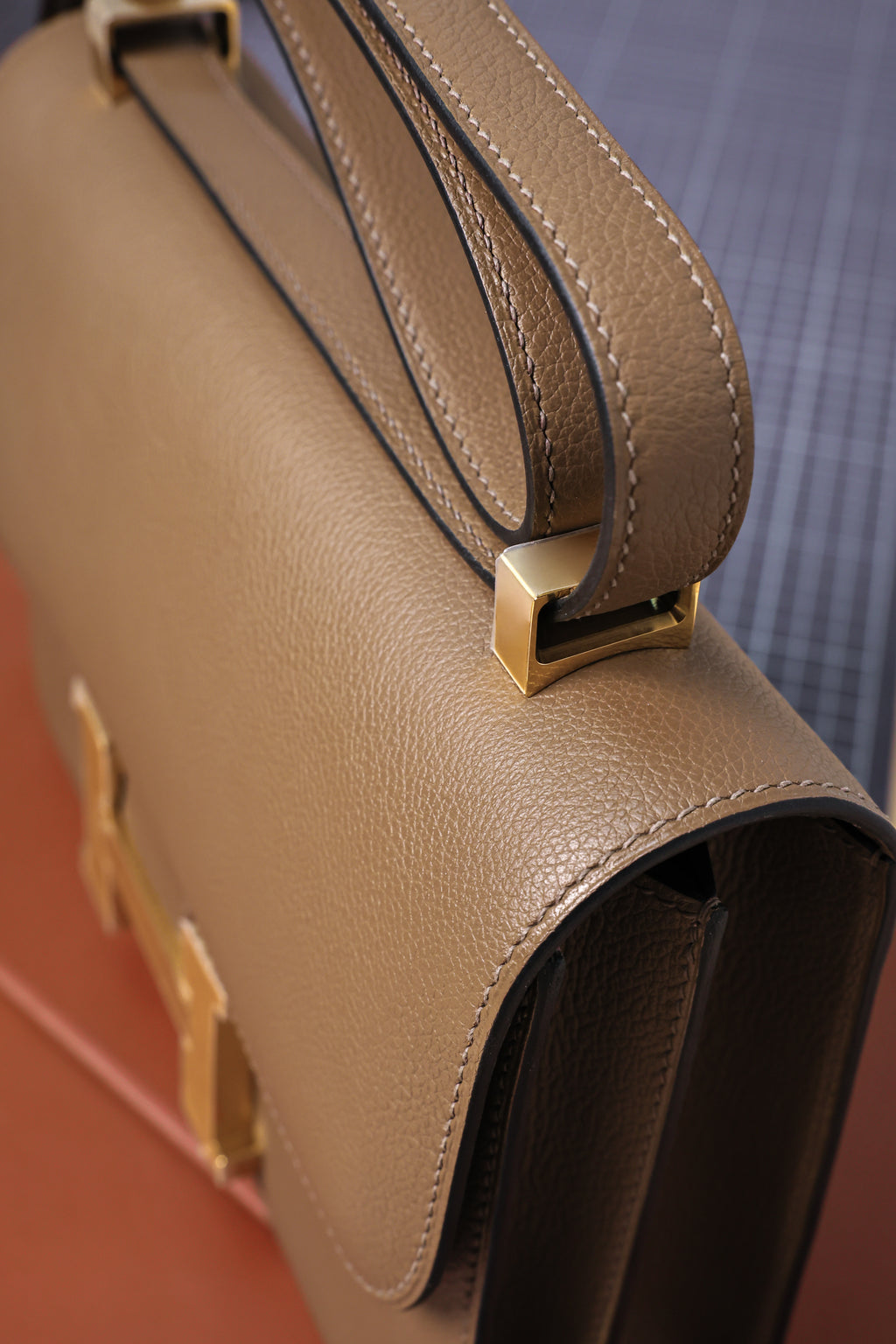 Constance- All Handmade Golden / Sliver Hardware  Beige de Weimar Ep eather