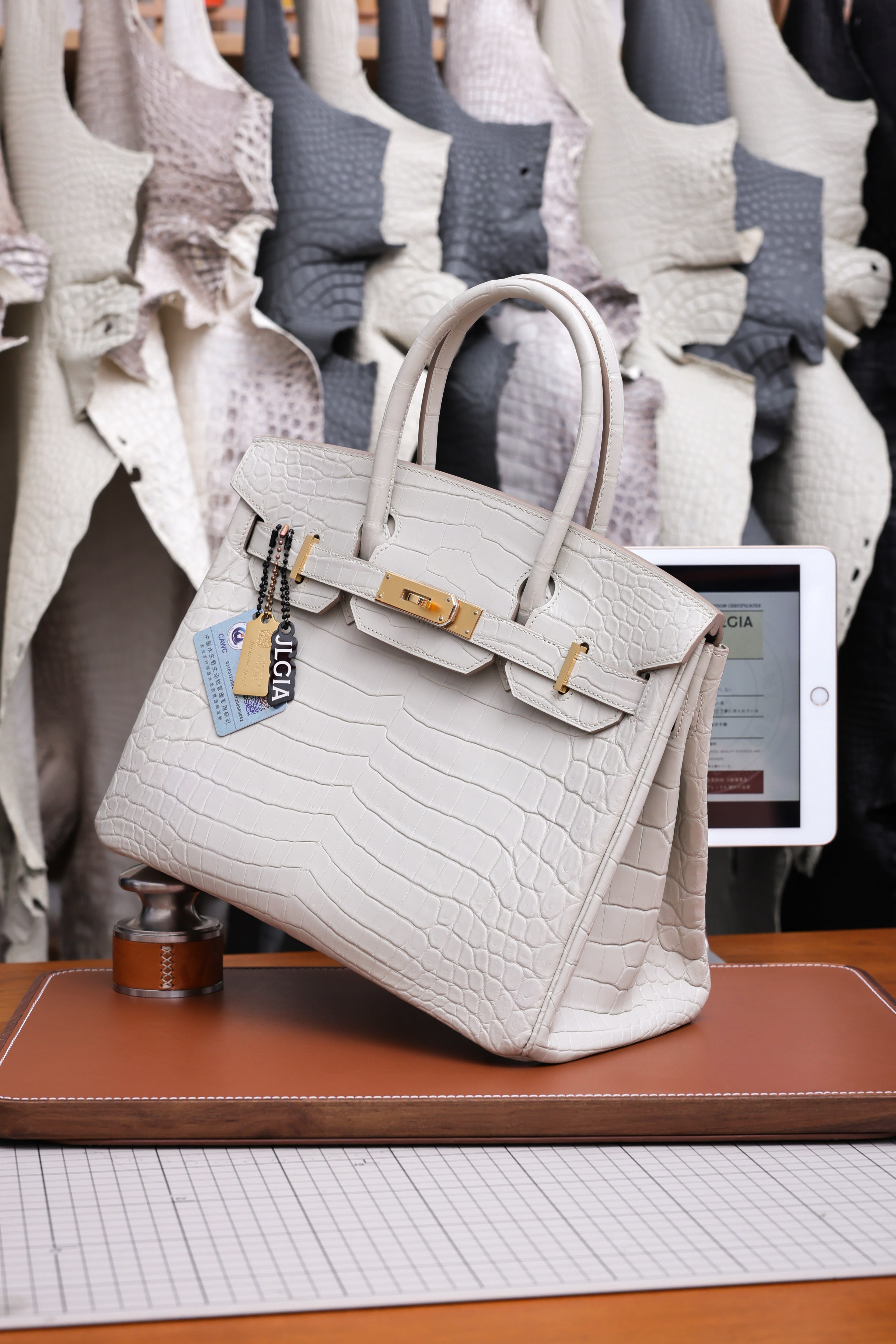 BK-2024 All Handmade Golden / Sliver Hardware Blanc  Matte Nile crocodile leather