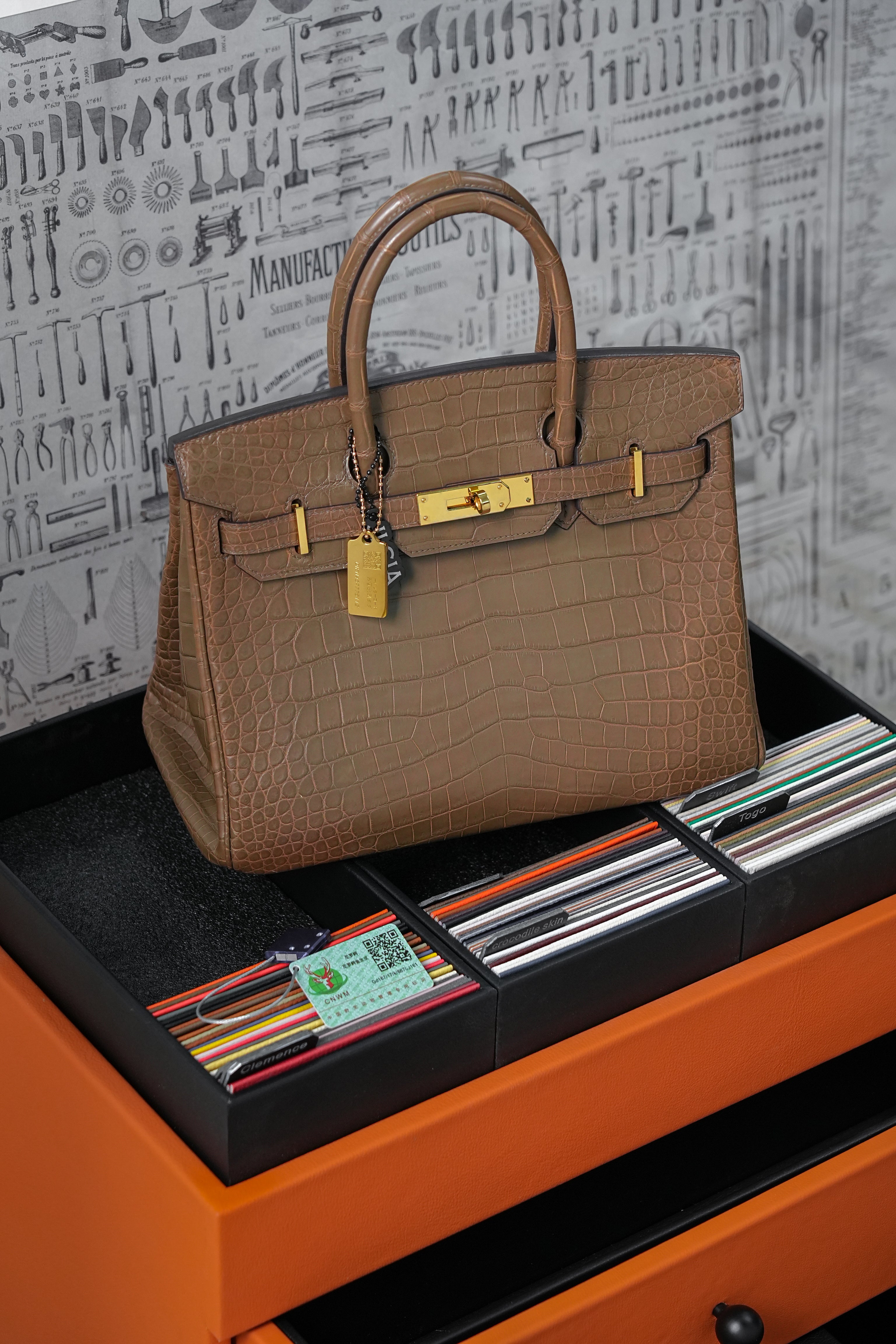 BK-2024 All Handmade Golden / Sliver Hardware  Etoupe Matte Porosus Crocodile leather