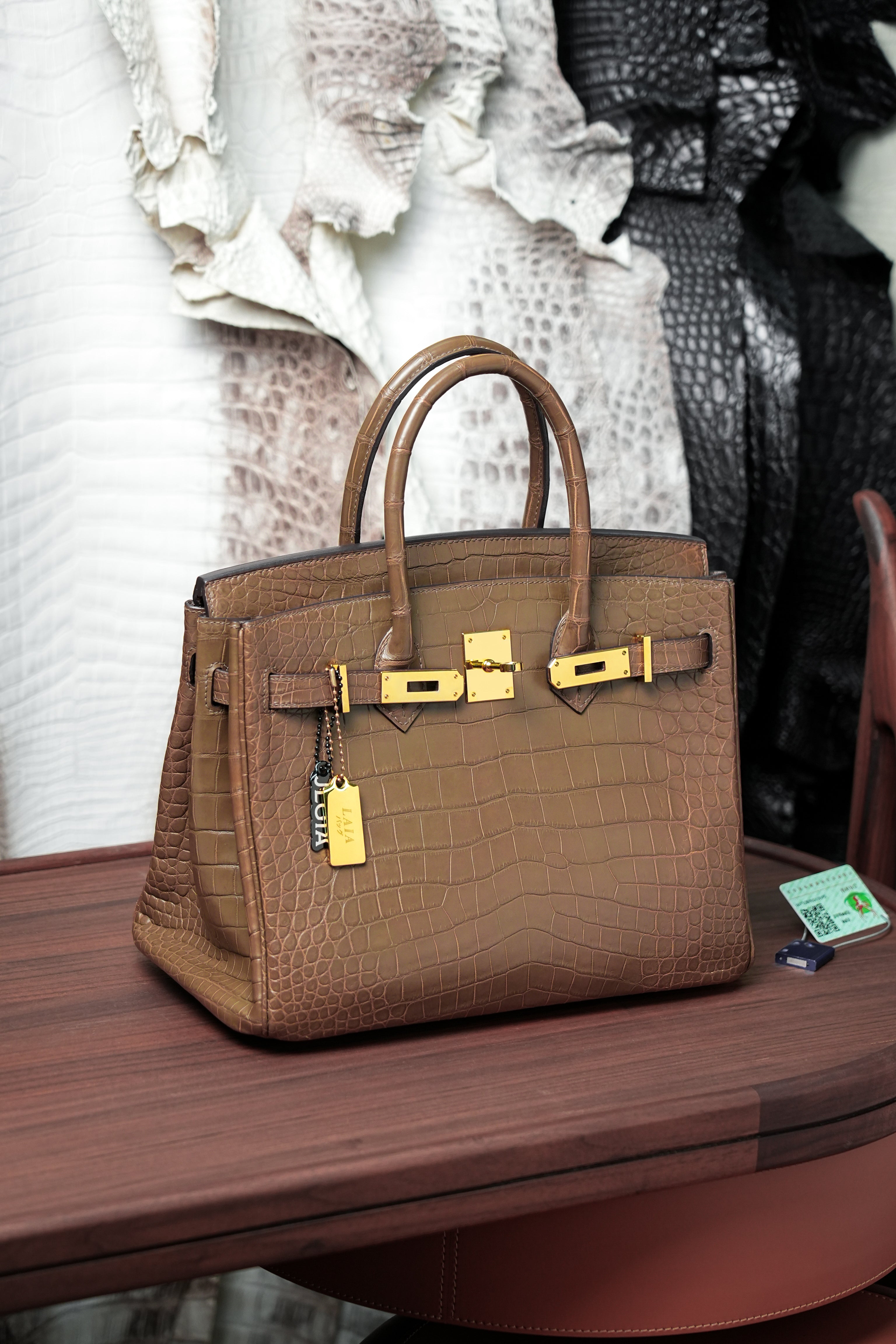 BK-2024 All Handmade Golden / Sliver Hardware  Etoupe Matte Porosus Crocodile leather