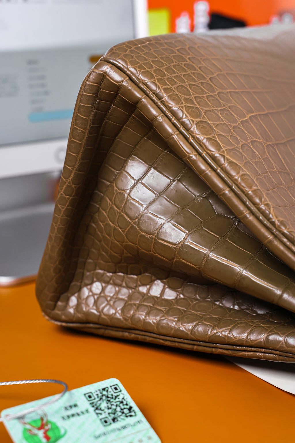 BK-2024 All Handmade Golden / Sliver Hardware  Etoupe Matte Porosus Crocodile leather