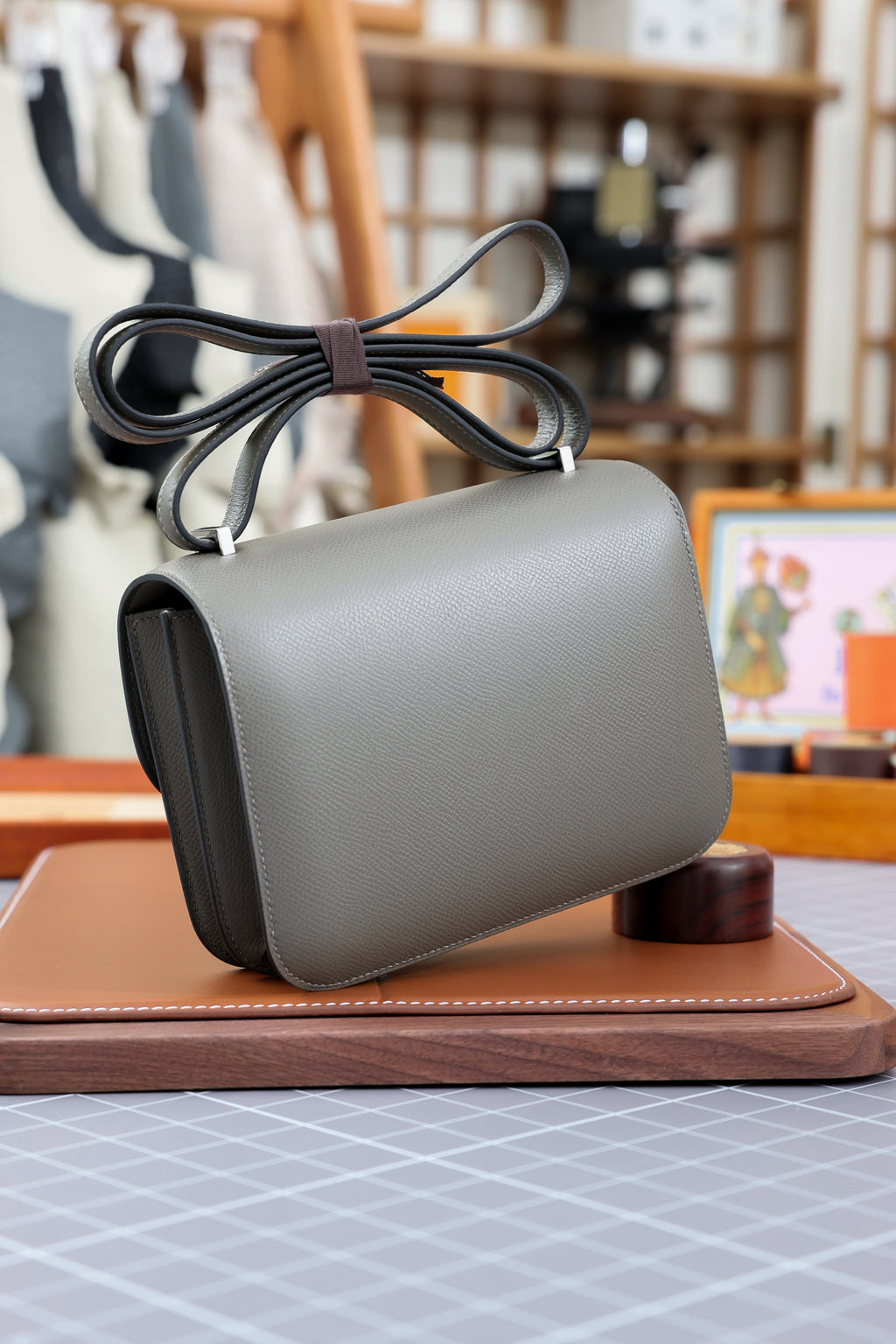 Constance- All Handmade Golden / Sliver Etain ep leather