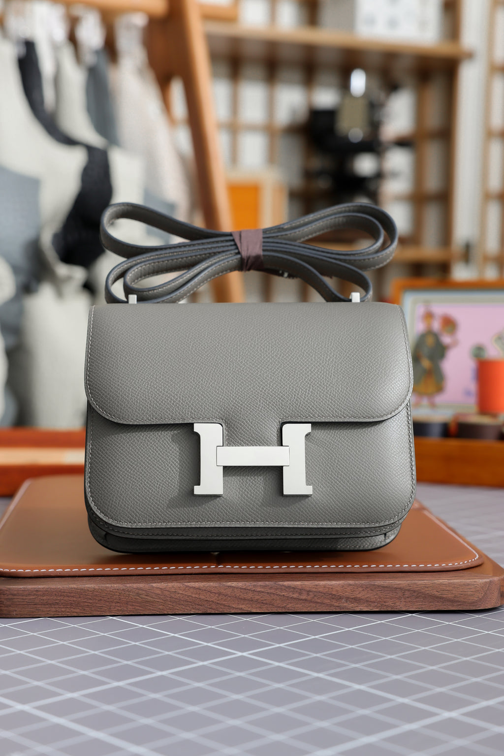 Constance- All Handmade Golden / Sliver Etain ep leather