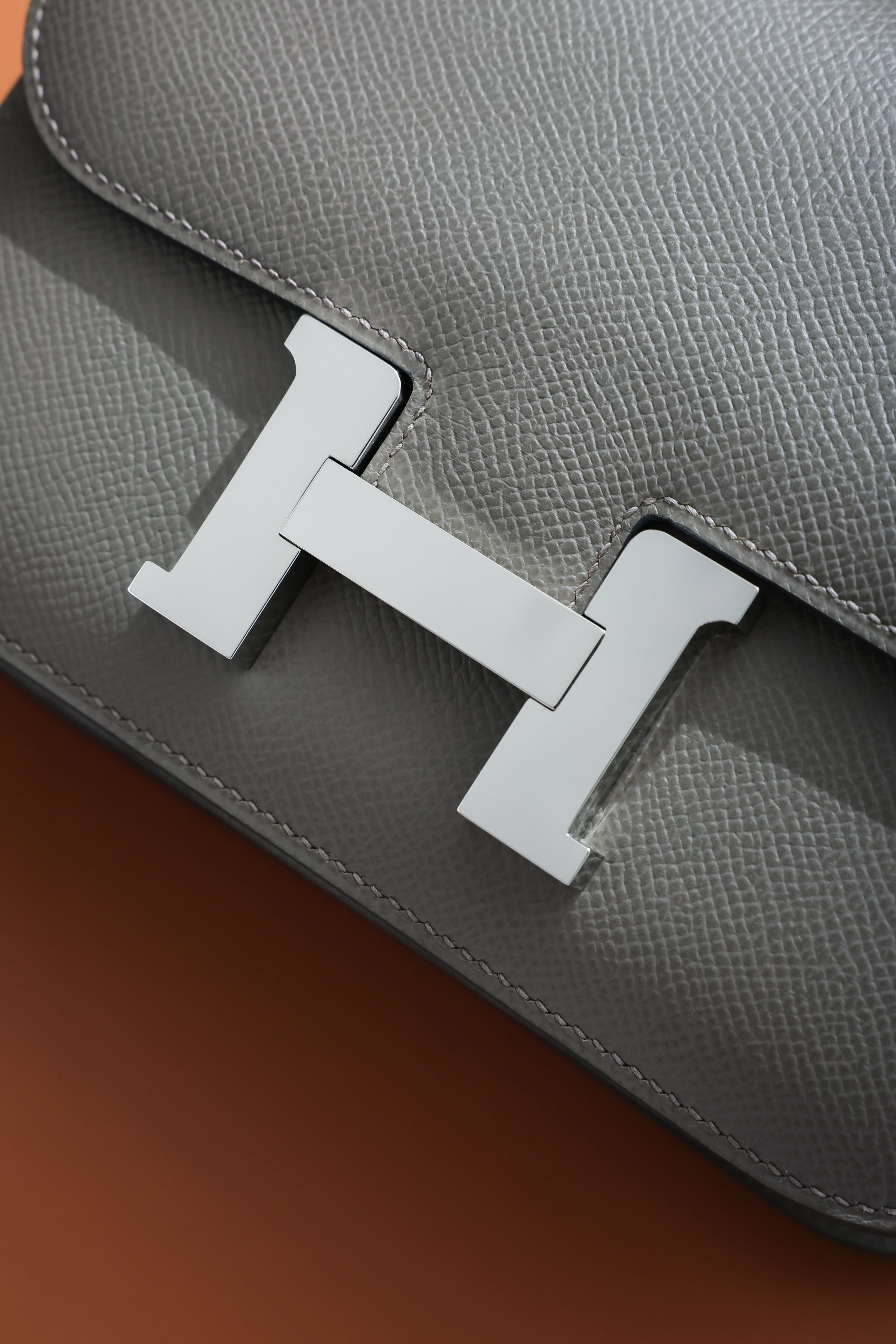 Constance- All Handmade Golden / Sliver Etain ep leather