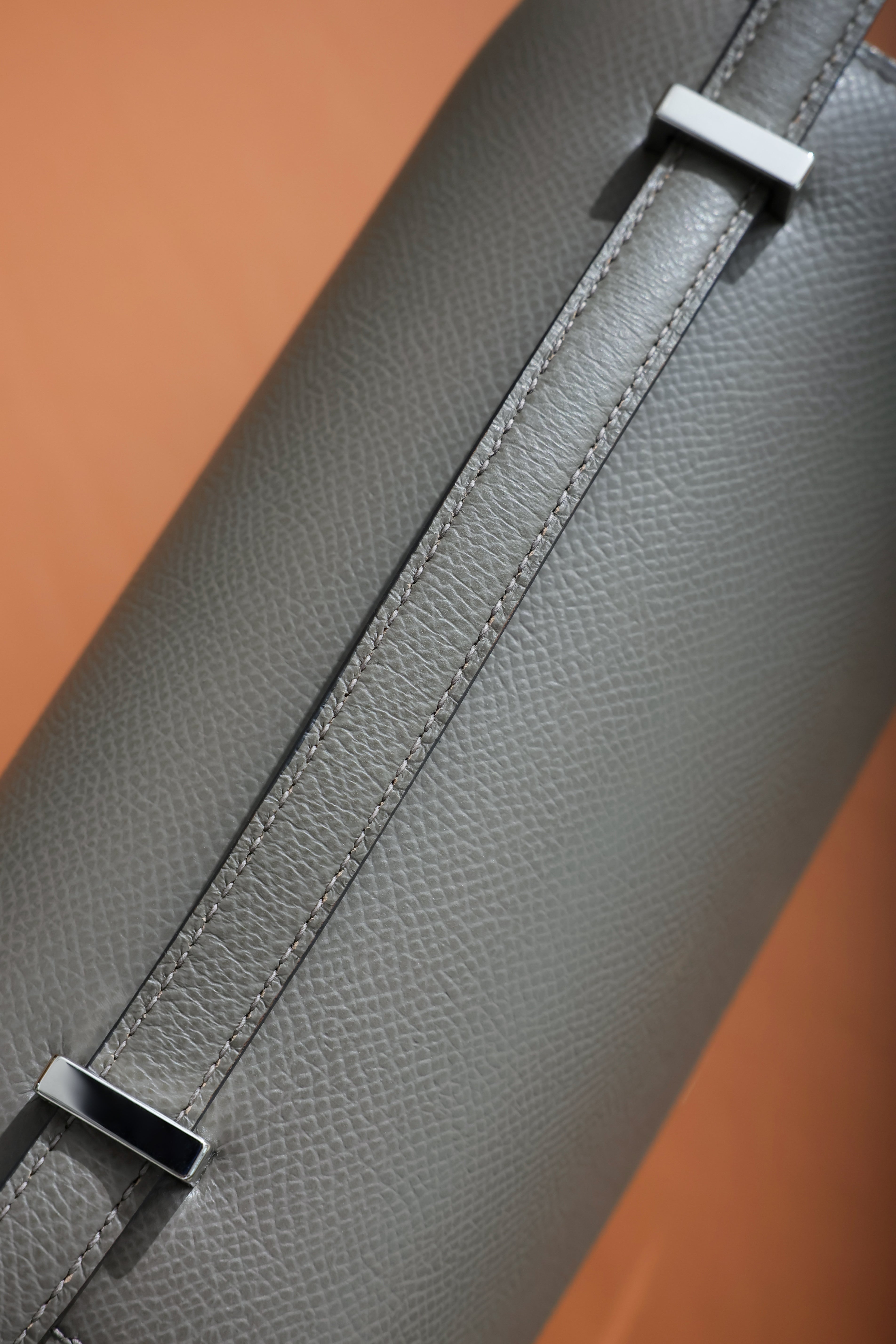 Constance- All Handmade Golden / Sliver Etain ep leather