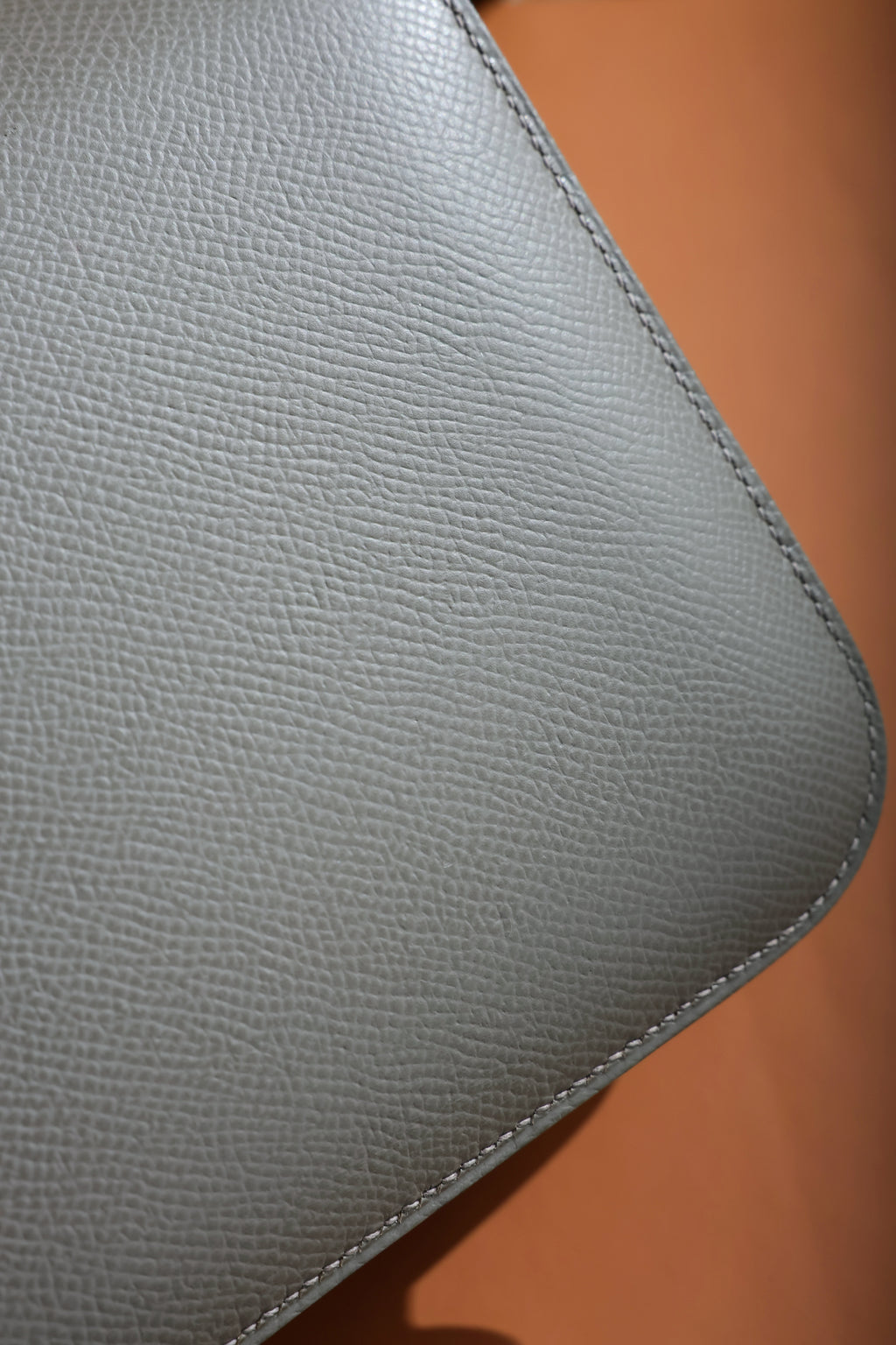 Constance- All Handmade Golden / Sliver Etain ep leather