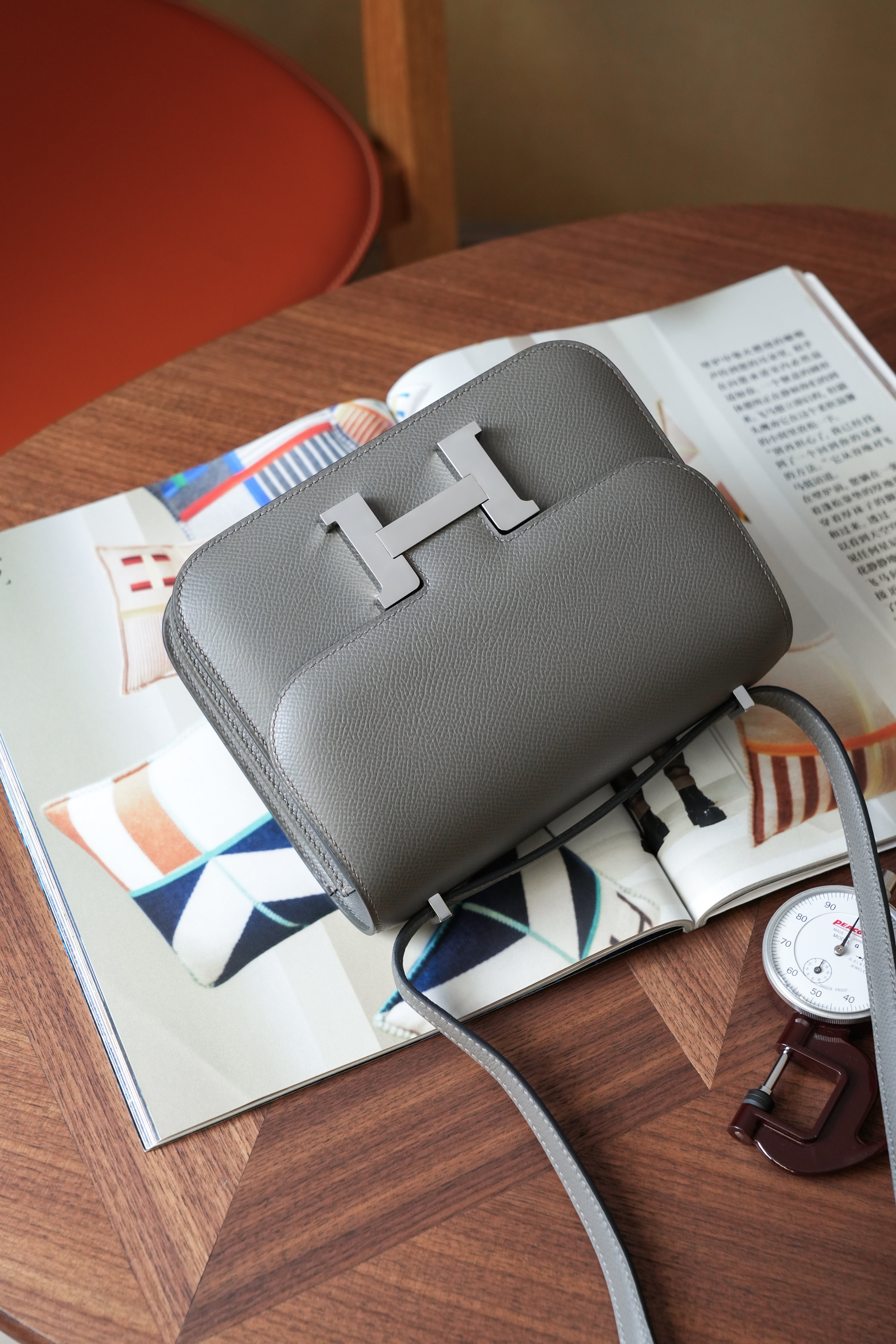 Constance- All Handmade Golden / Sliver Etain ep leather