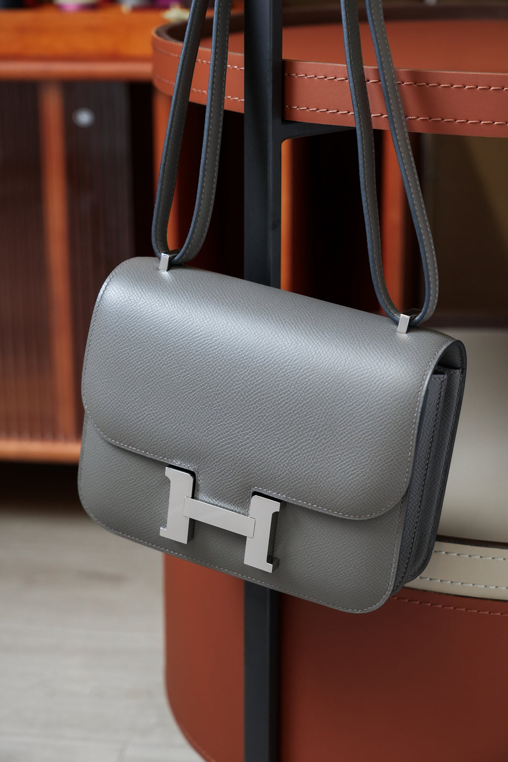 Constance- All Handmade Golden / Sliver Etain ep leather