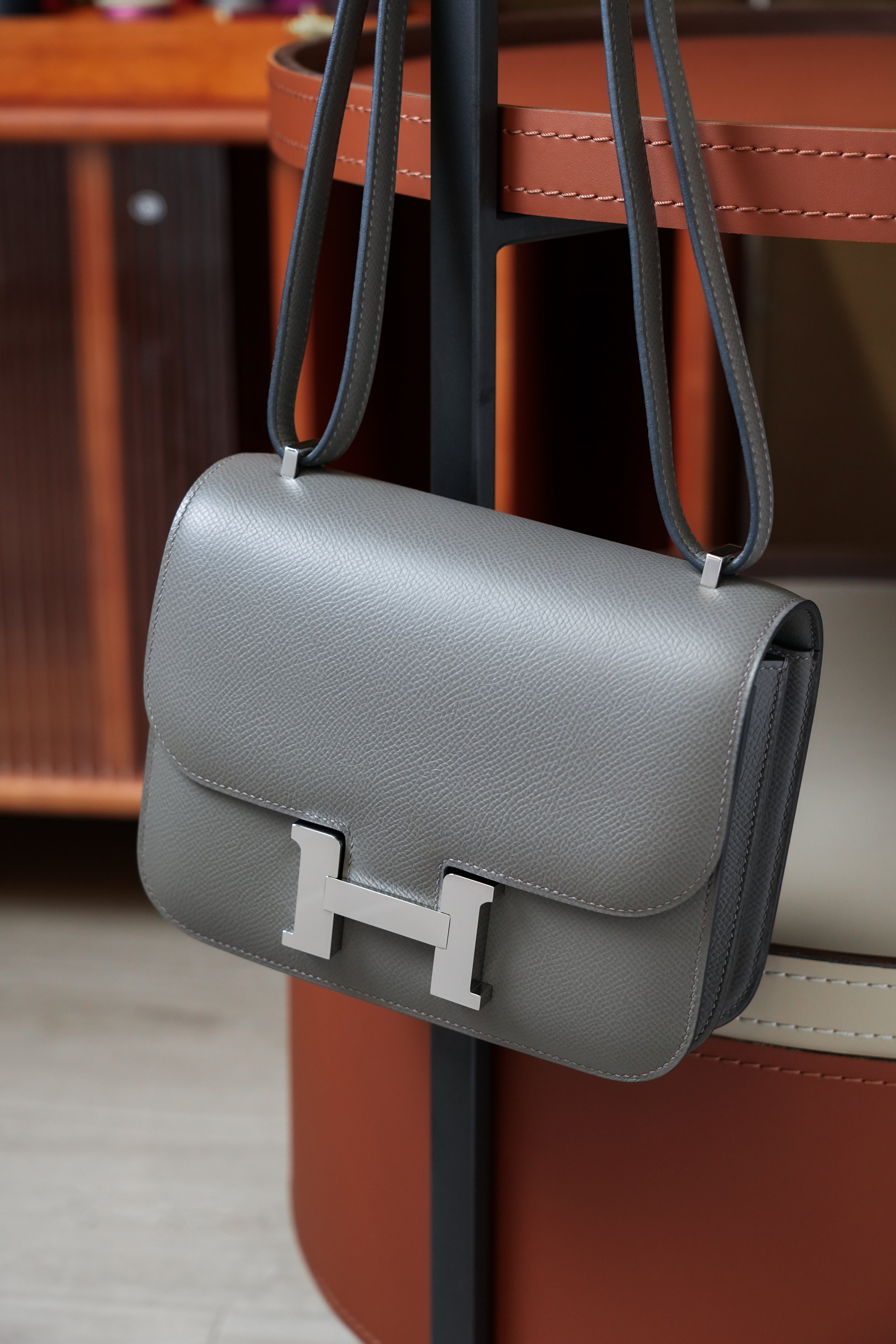 Constance- All Handmade Golden / Sliver Etain ep leather