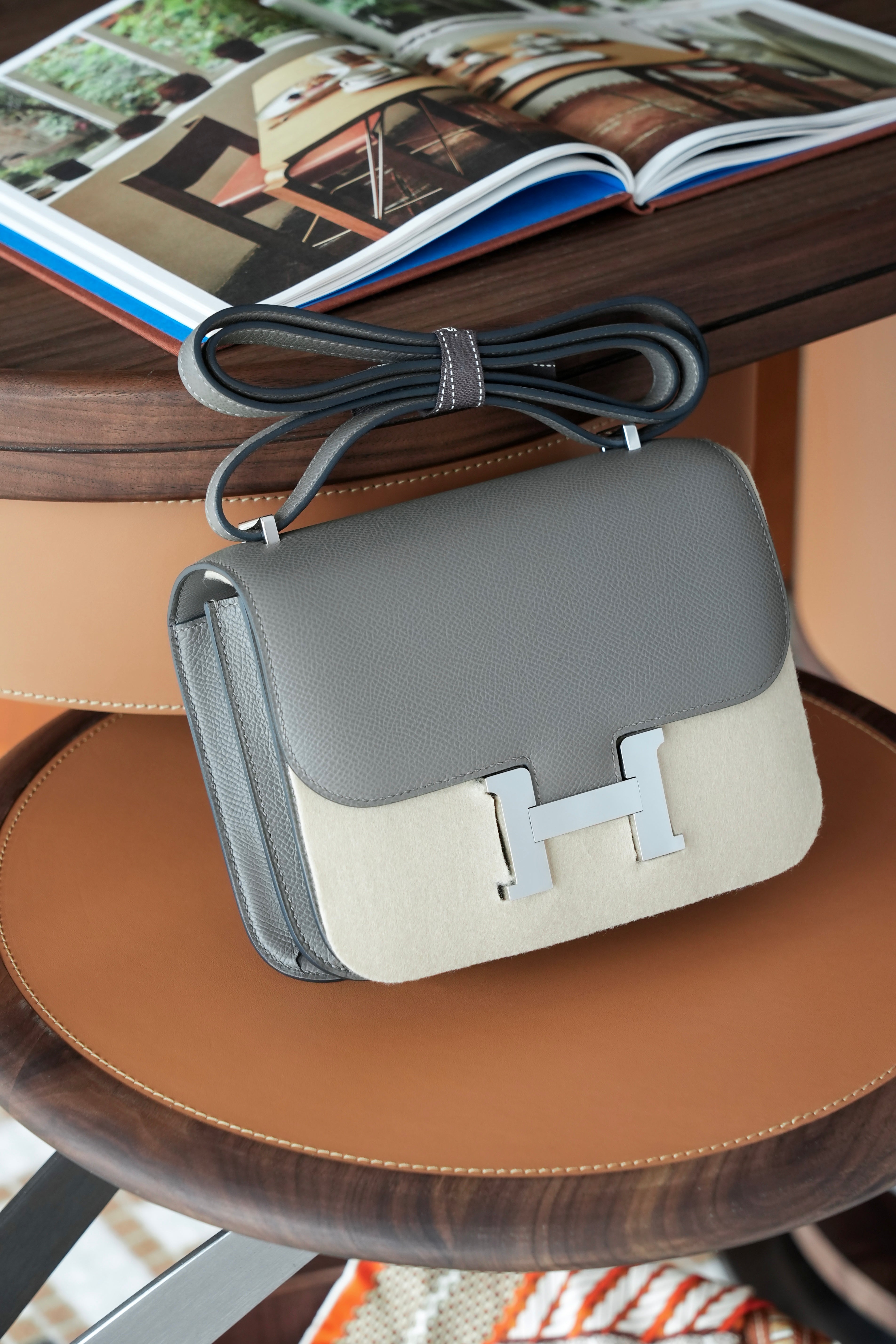 Constance- All Handmade Golden / Sliver Etain ep leather