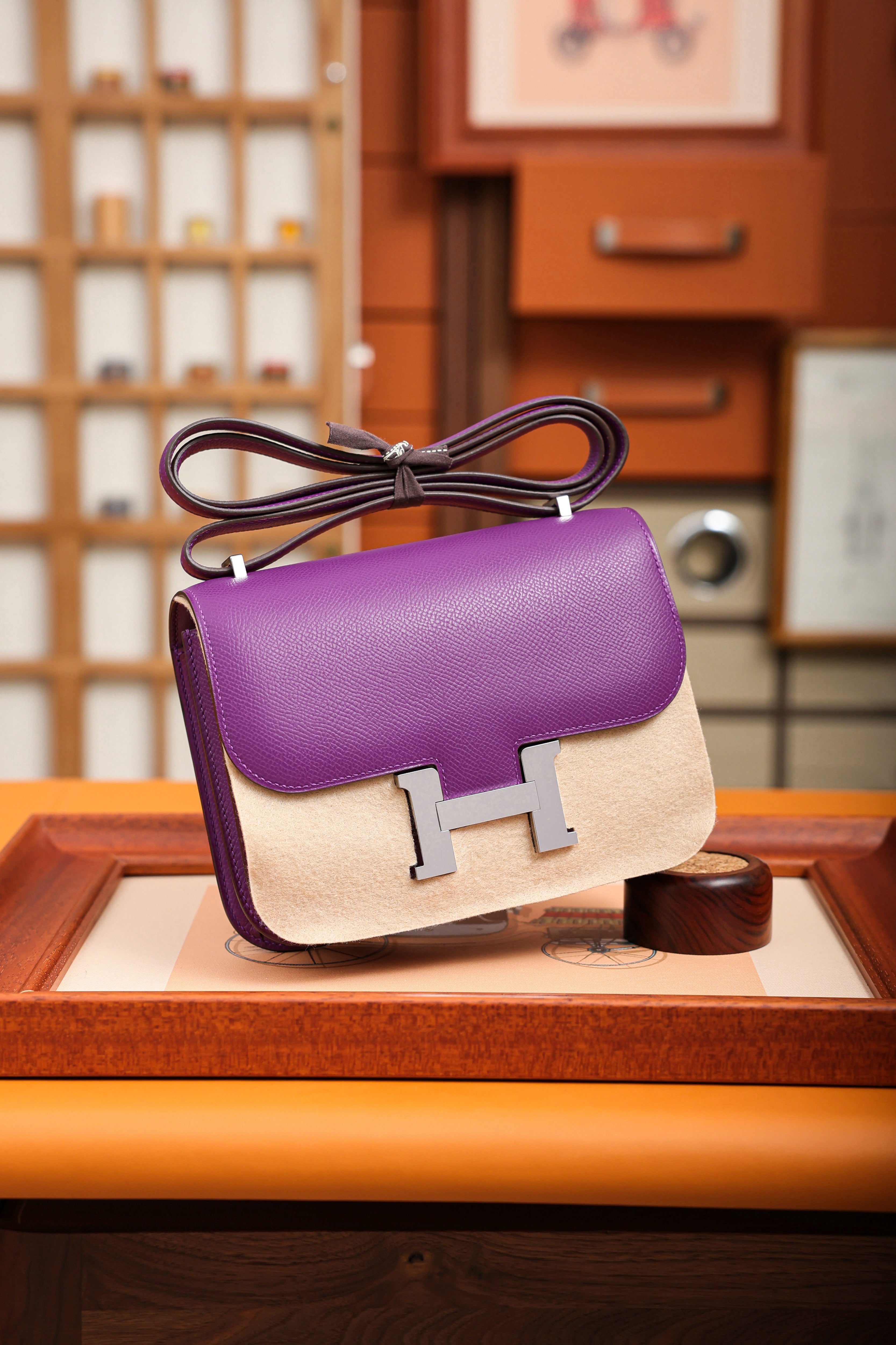 Constance- All Handmade Golden / Sliver Hardware Anemone Ep eather