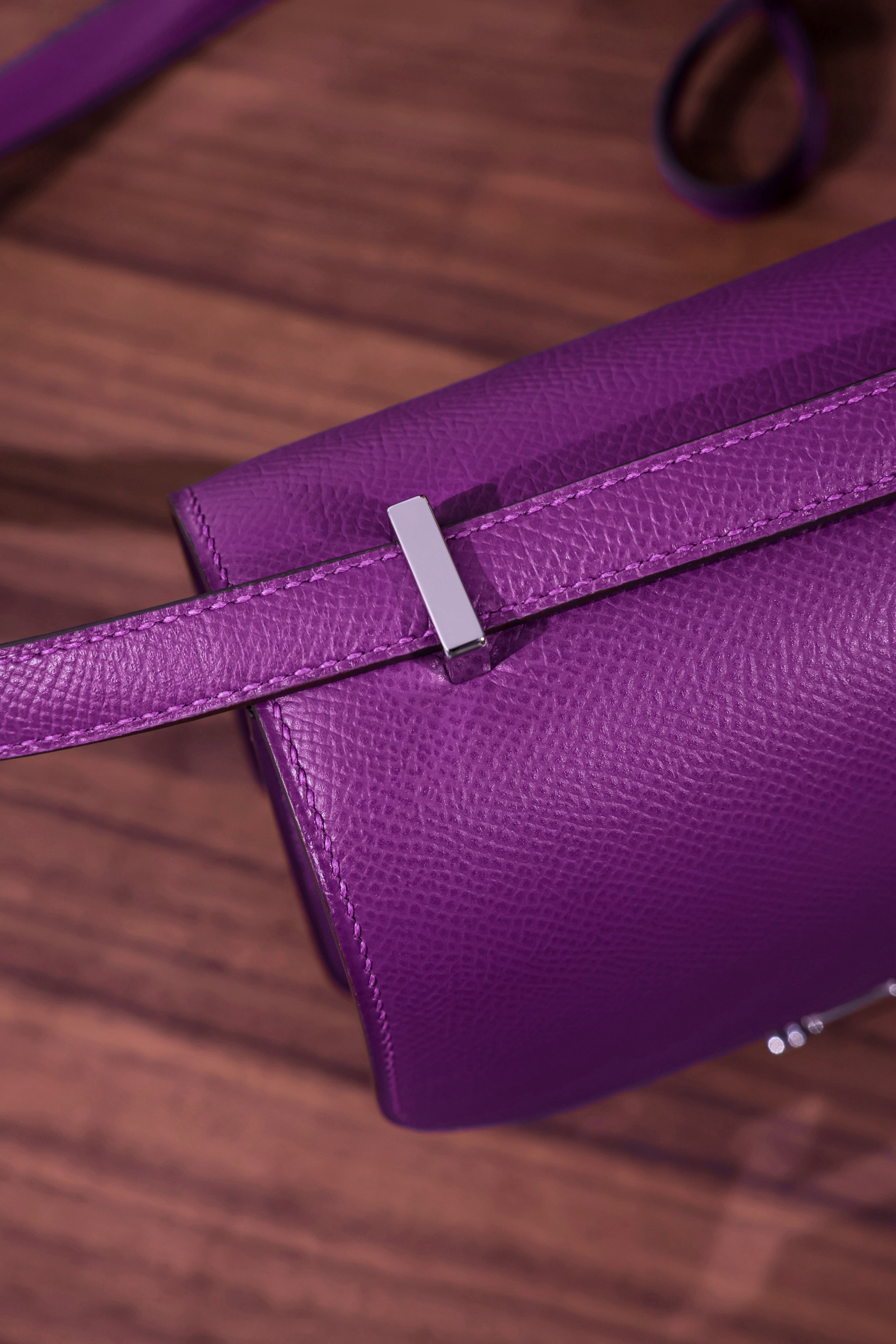 Constance- All Handmade Golden / Sliver Hardware Anemone Ep eather