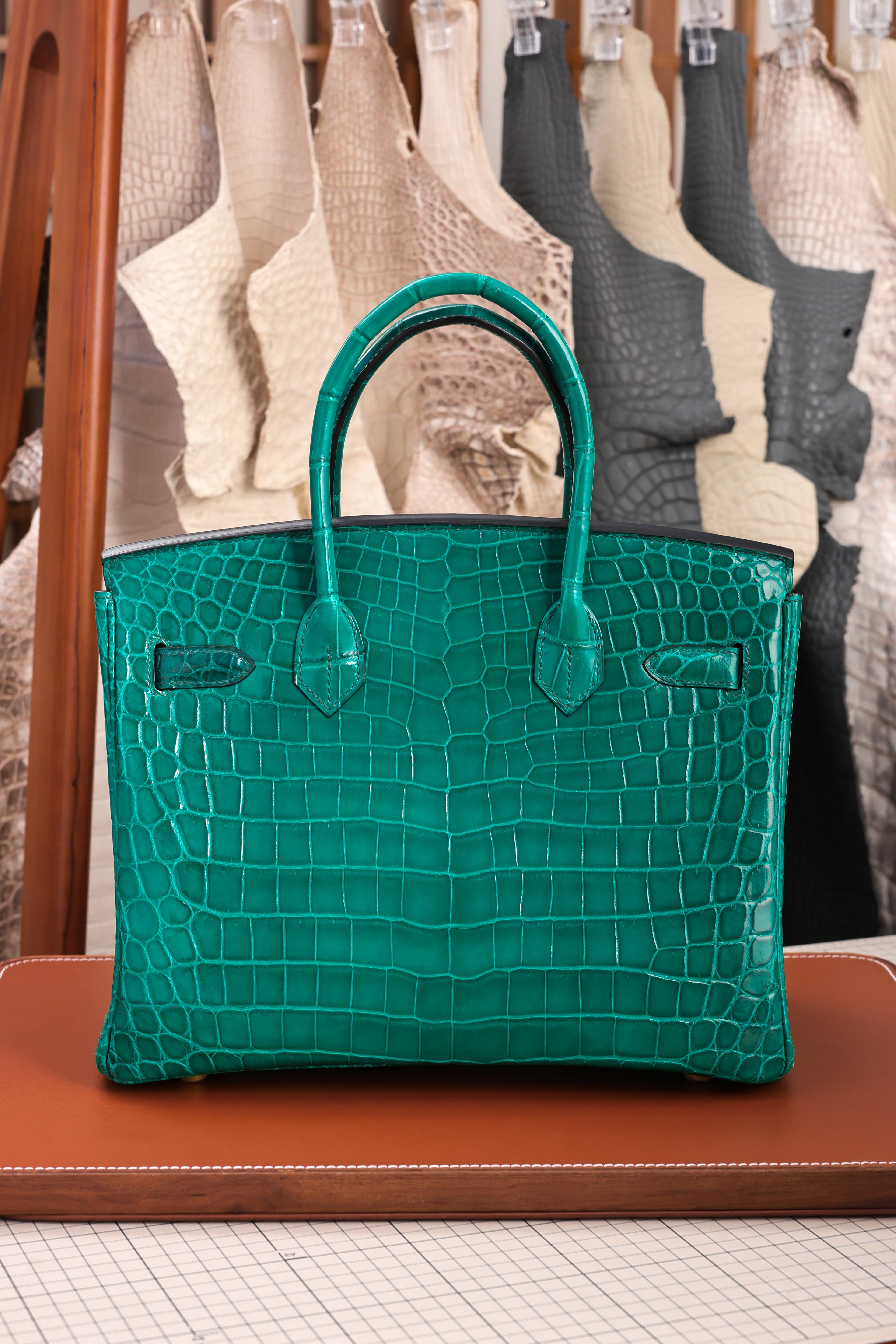 BK-2024 All Handmade Golden / Sliver Hardware Vert Emeraude Bright surface Nile crocodile leather