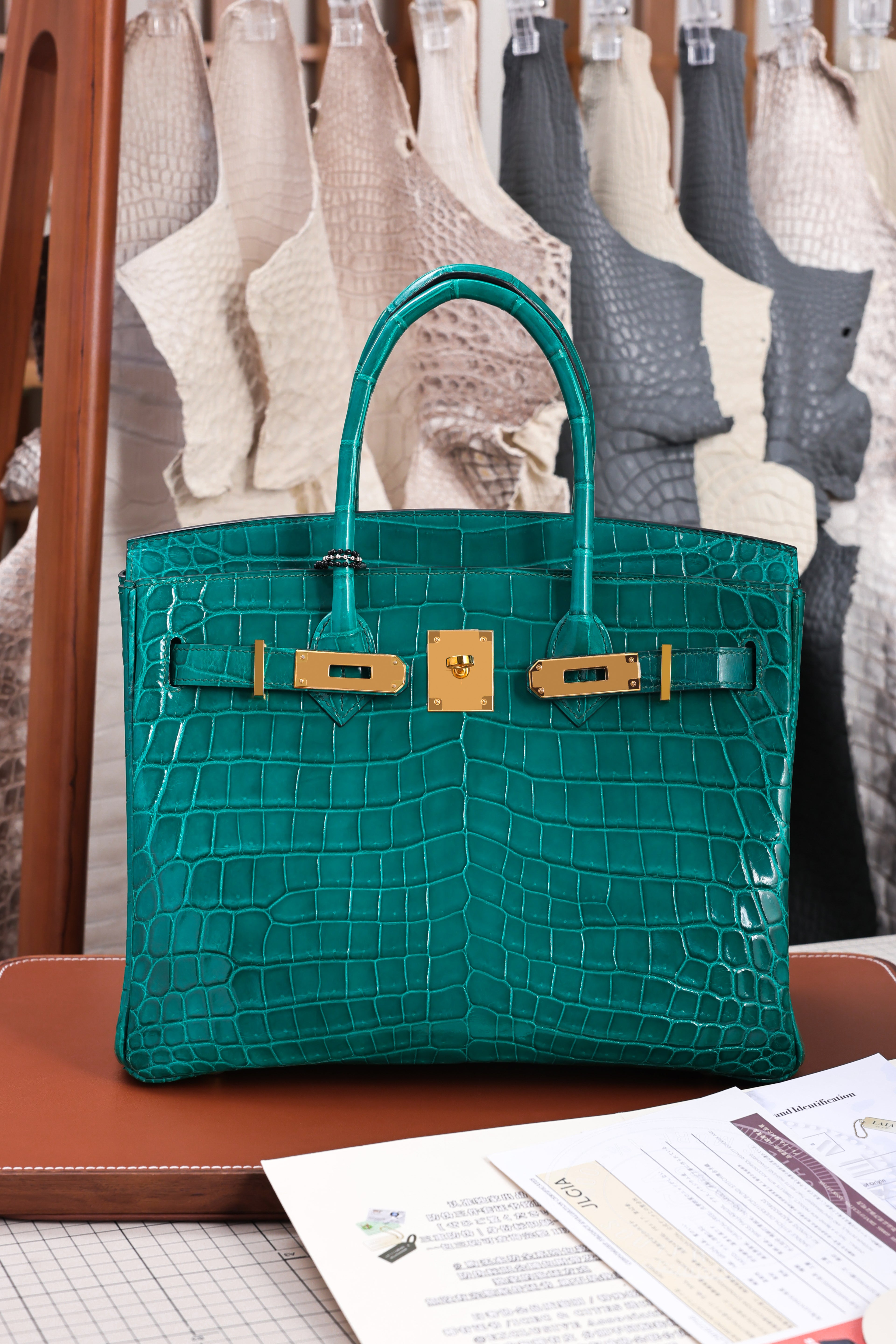 BK-2024 All Handmade Golden / Sliver Hardware Vert Emeraude Bright surface Nile crocodile leather