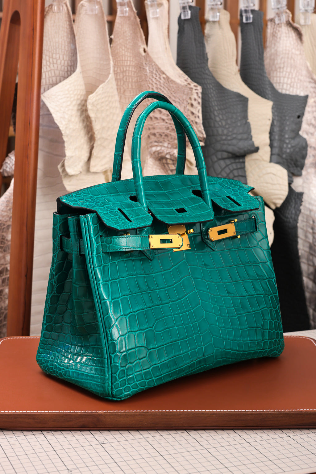 BK-2024 All Handmade Golden / Sliver Hardware Vert Emeraude Bright surface Nile crocodile leather