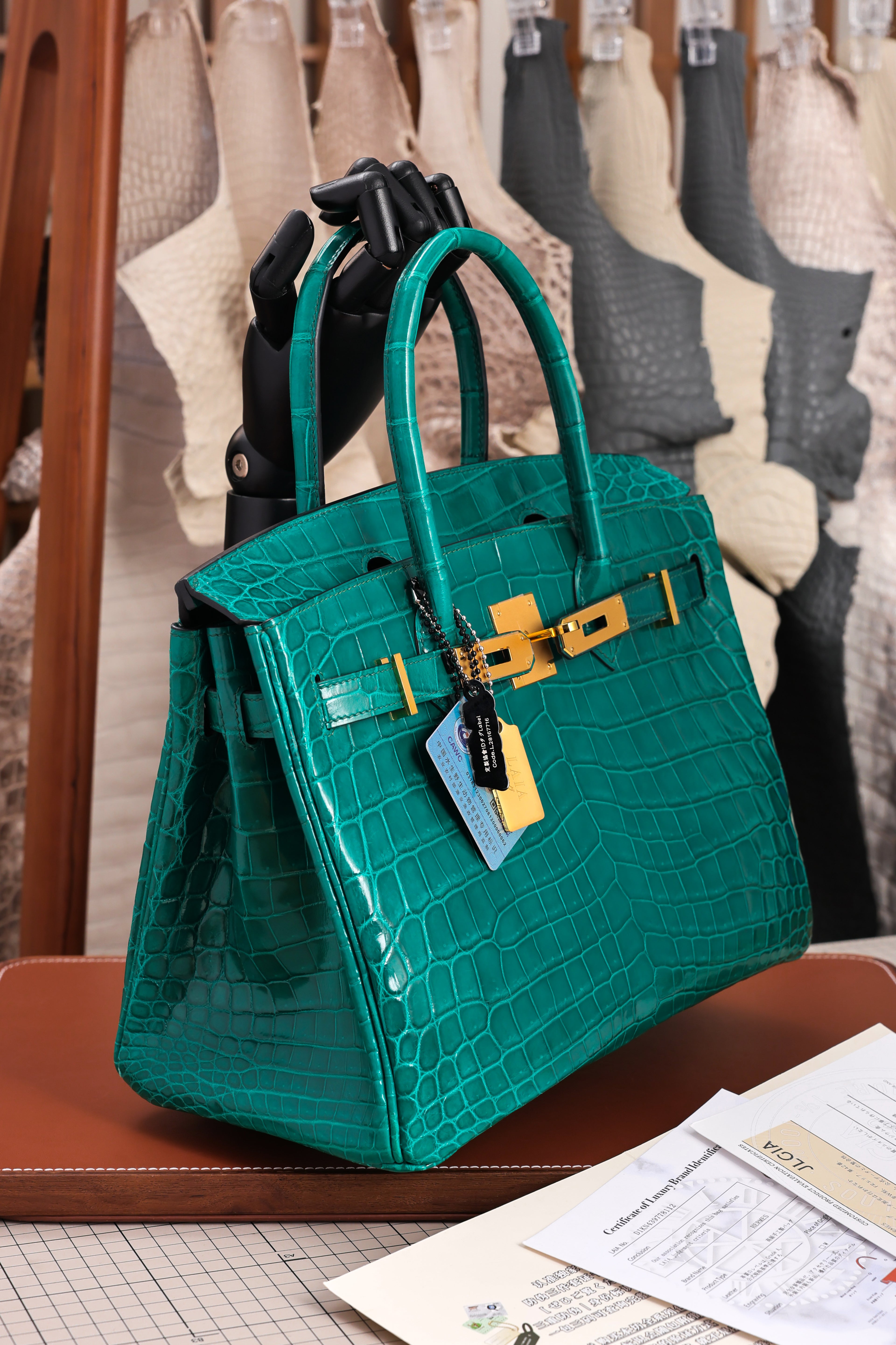 BK-2024 All Handmade Golden / Sliver Hardware Vert Emeraude Bright surface Nile crocodile leather