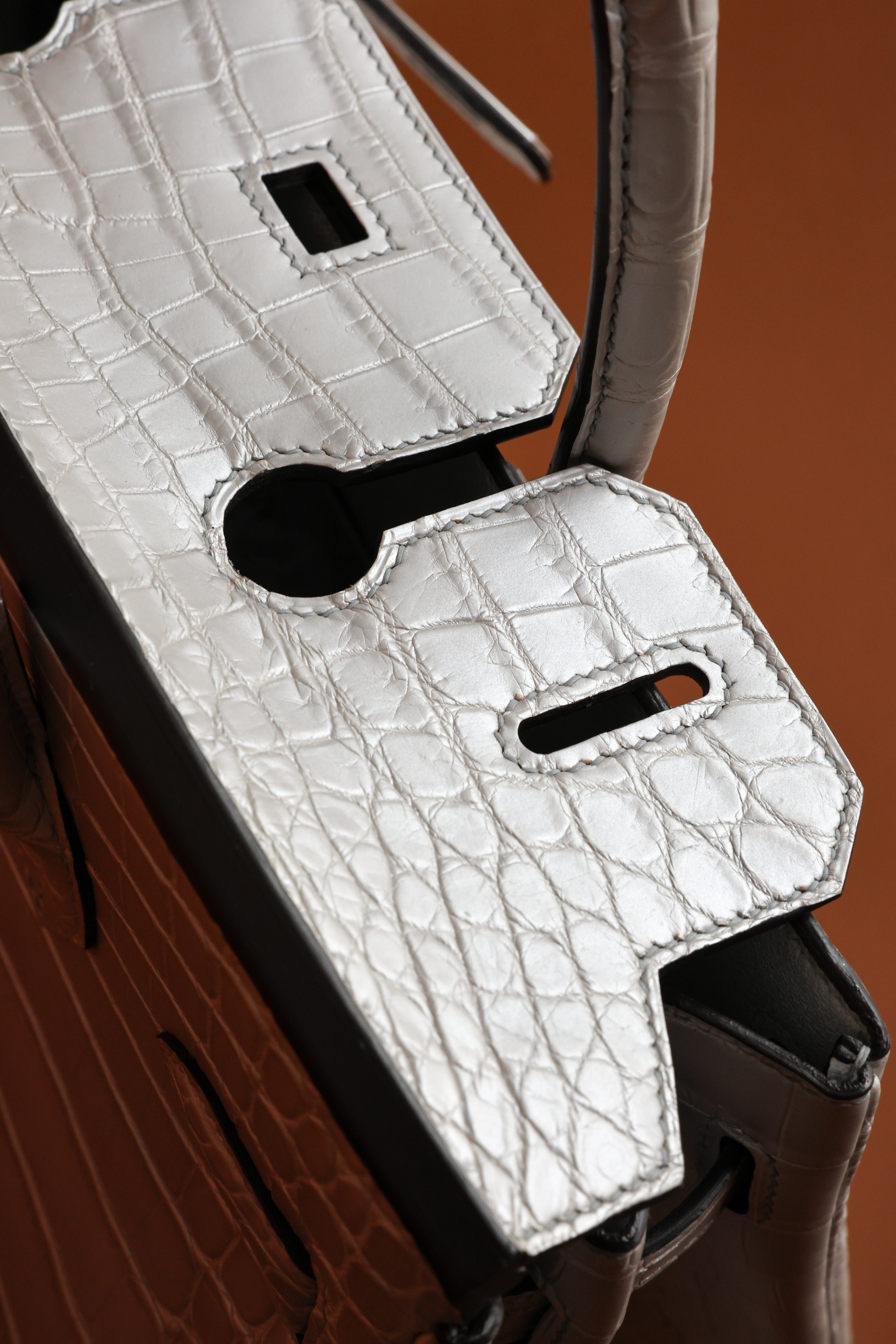 BK-2024 All Handmade Golden / Sliver Hardware Gris perle Matte Nile crocodile leather