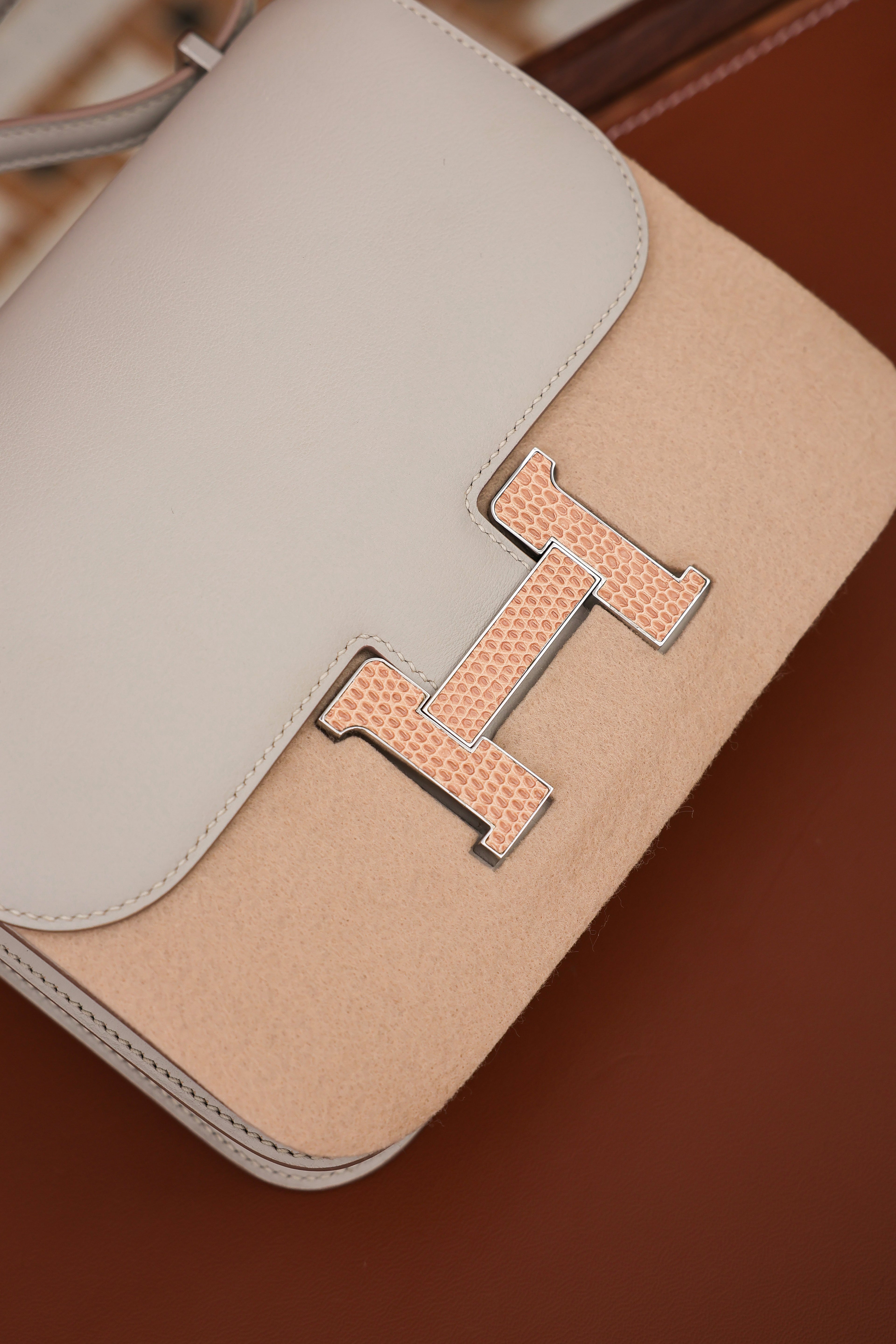 Constance- All Handmade Golden / Sliver  Craie lizard/ep leather