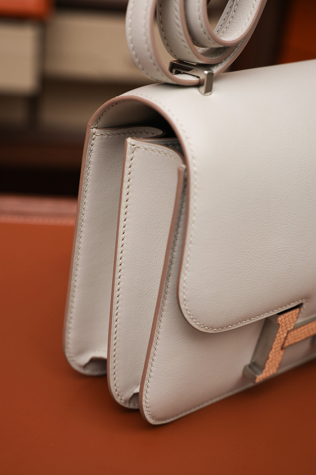 Constance- All Handmade Golden / Sliver  Craie lizard/ep leather