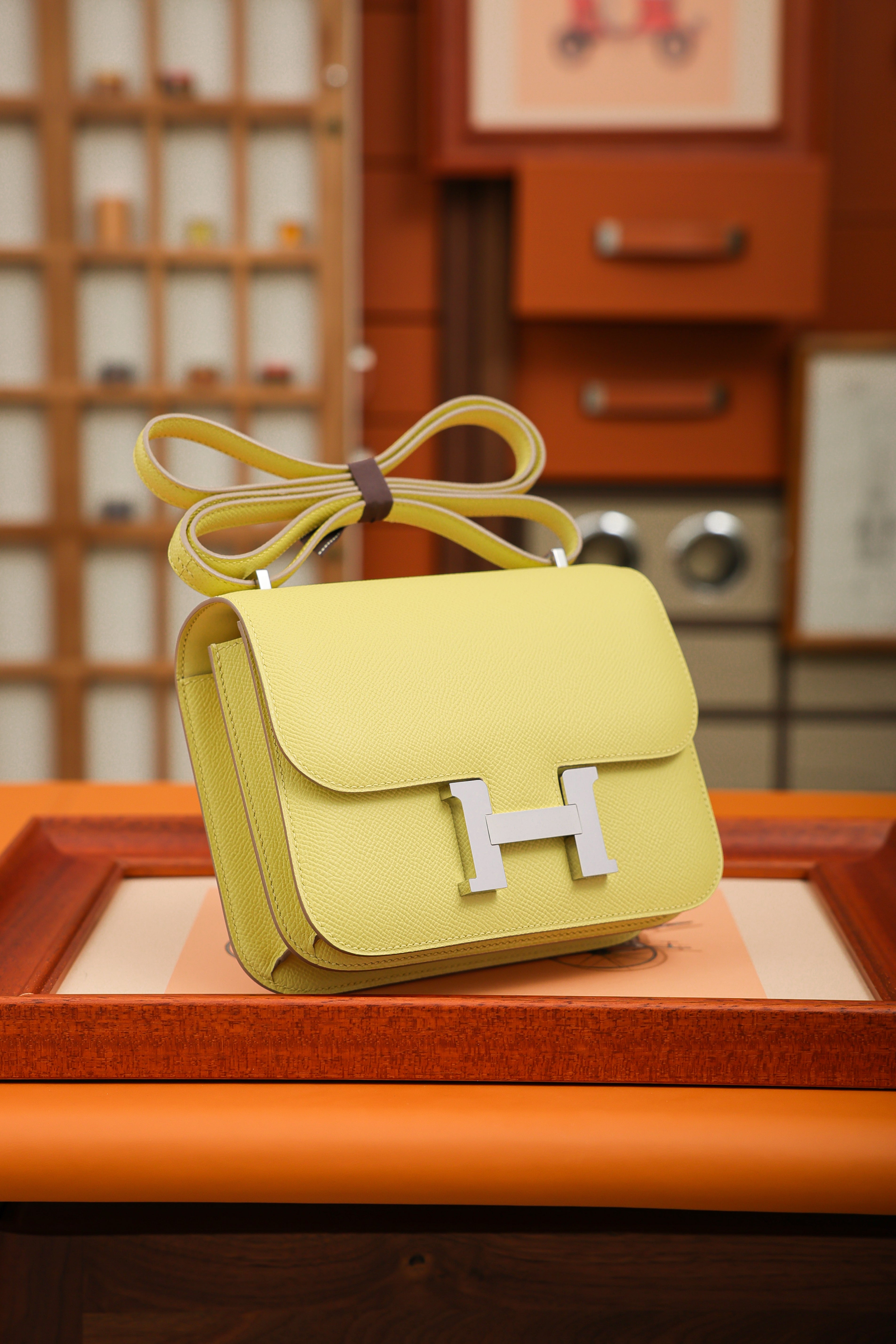 Constance- All Handmade Golden / Sliver Jaune Poussin ep leather