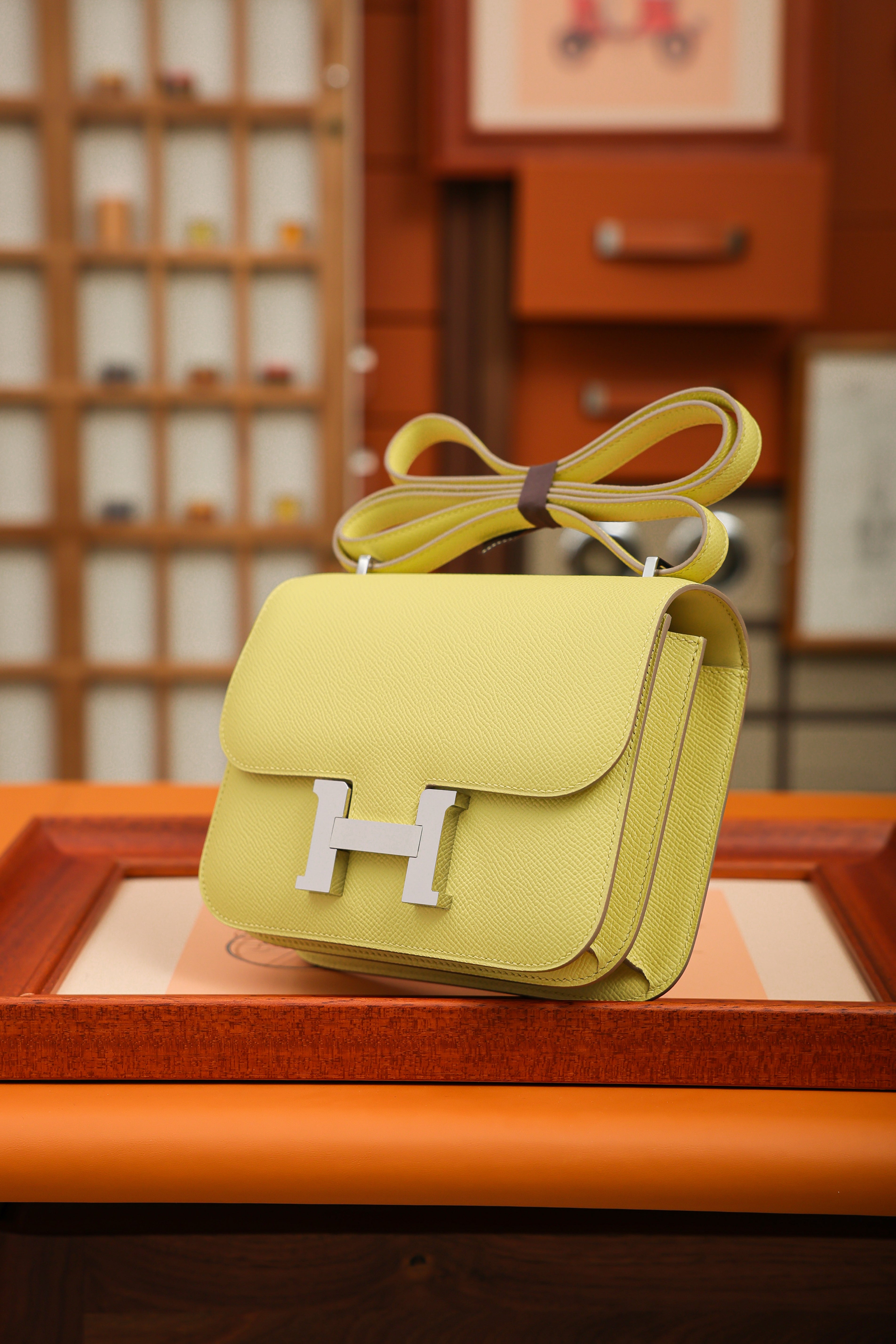 Constance- All Handmade Golden / Sliver Jaune Poussin ep leather