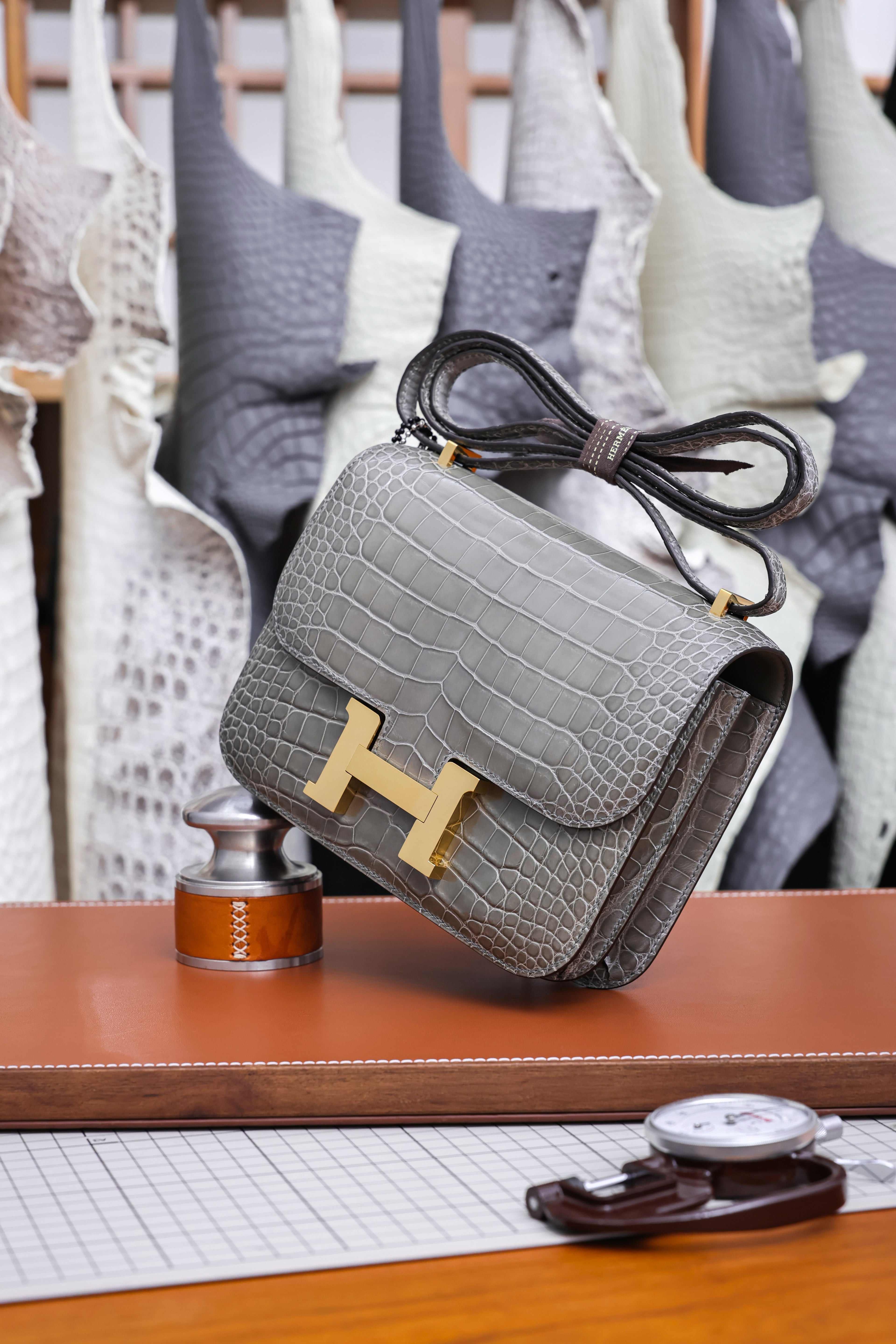 Constance- All Handmade Golden / Sliver Hardware   Cement ash Crocodile leather