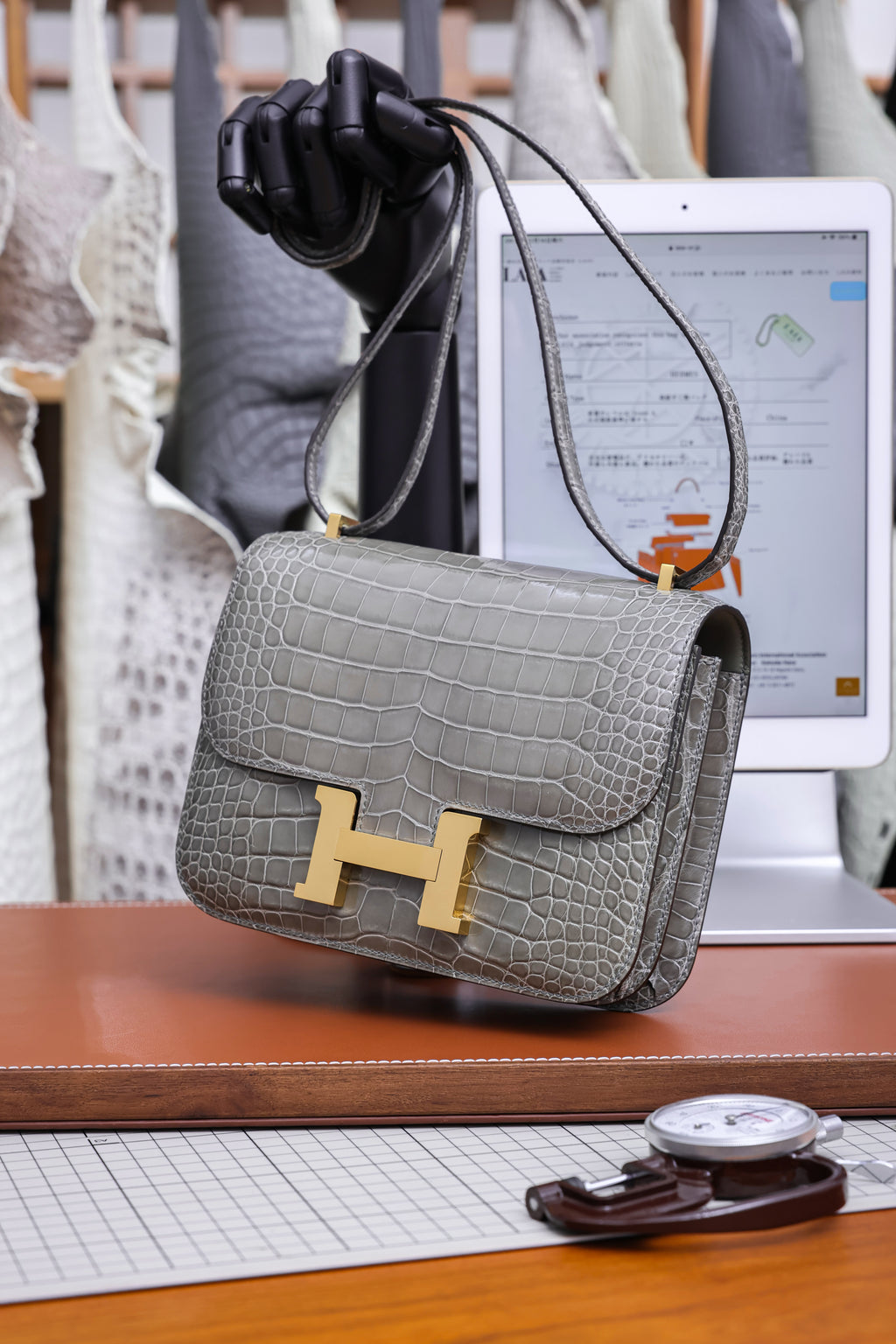 Constance- All Handmade Golden / Sliver Hardware   Cement ash Crocodile leather