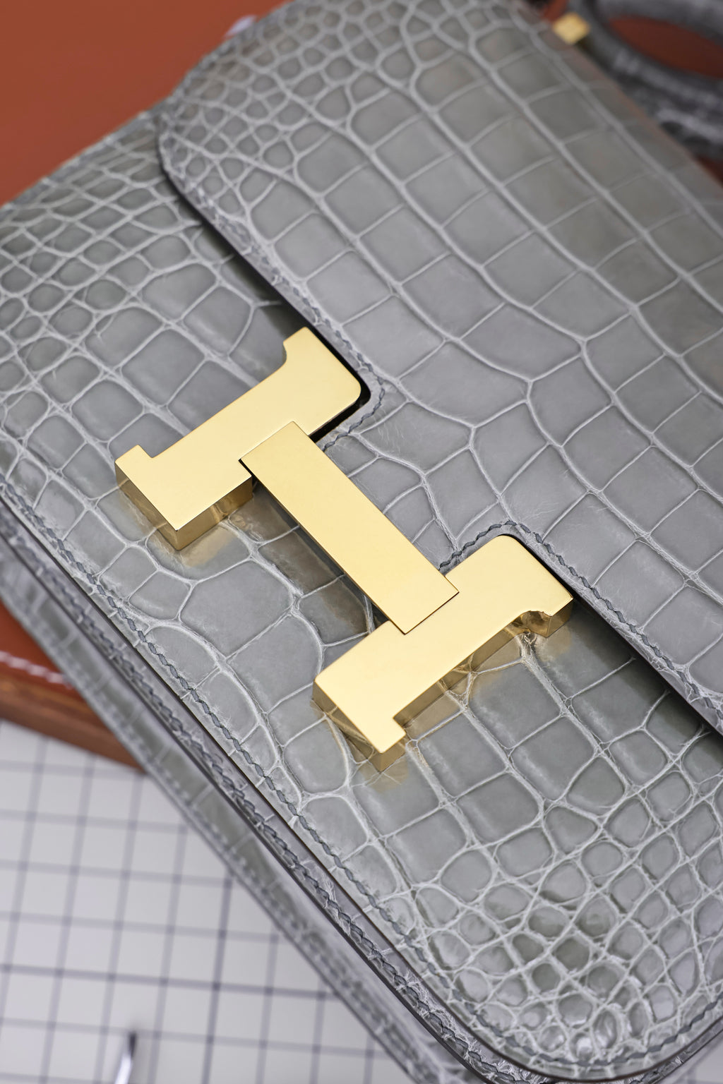 Constance- All Handmade Golden / Sliver Hardware   Cement ash Crocodile leather