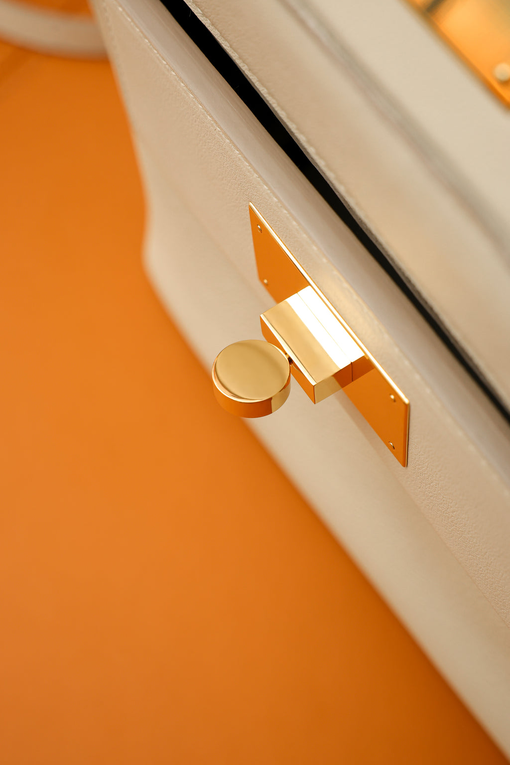 2424- All Handmade Golden / Sliver Hardware Blanc TC eather