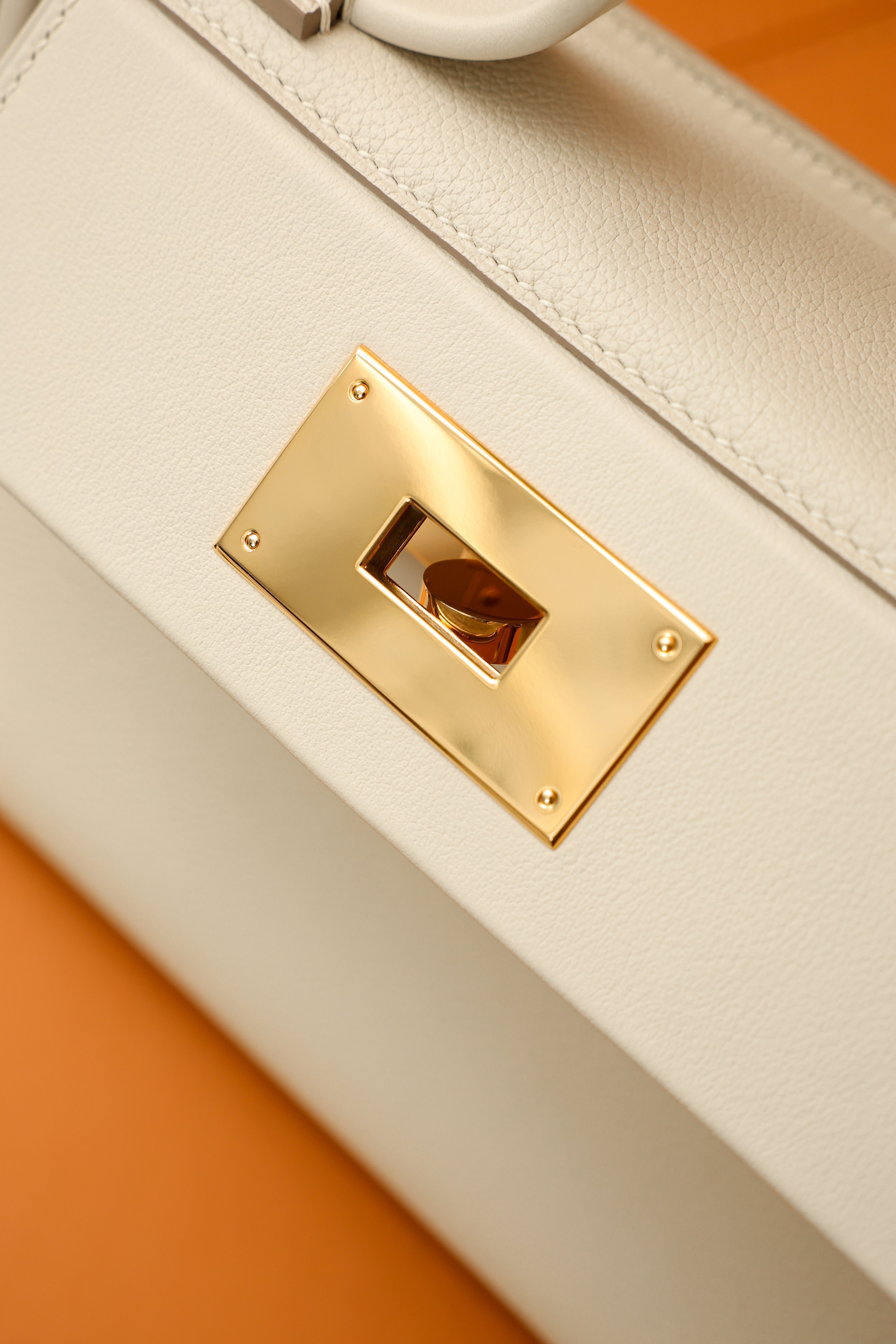 2424- All Handmade Golden / Sliver Hardware Blanc TC eather