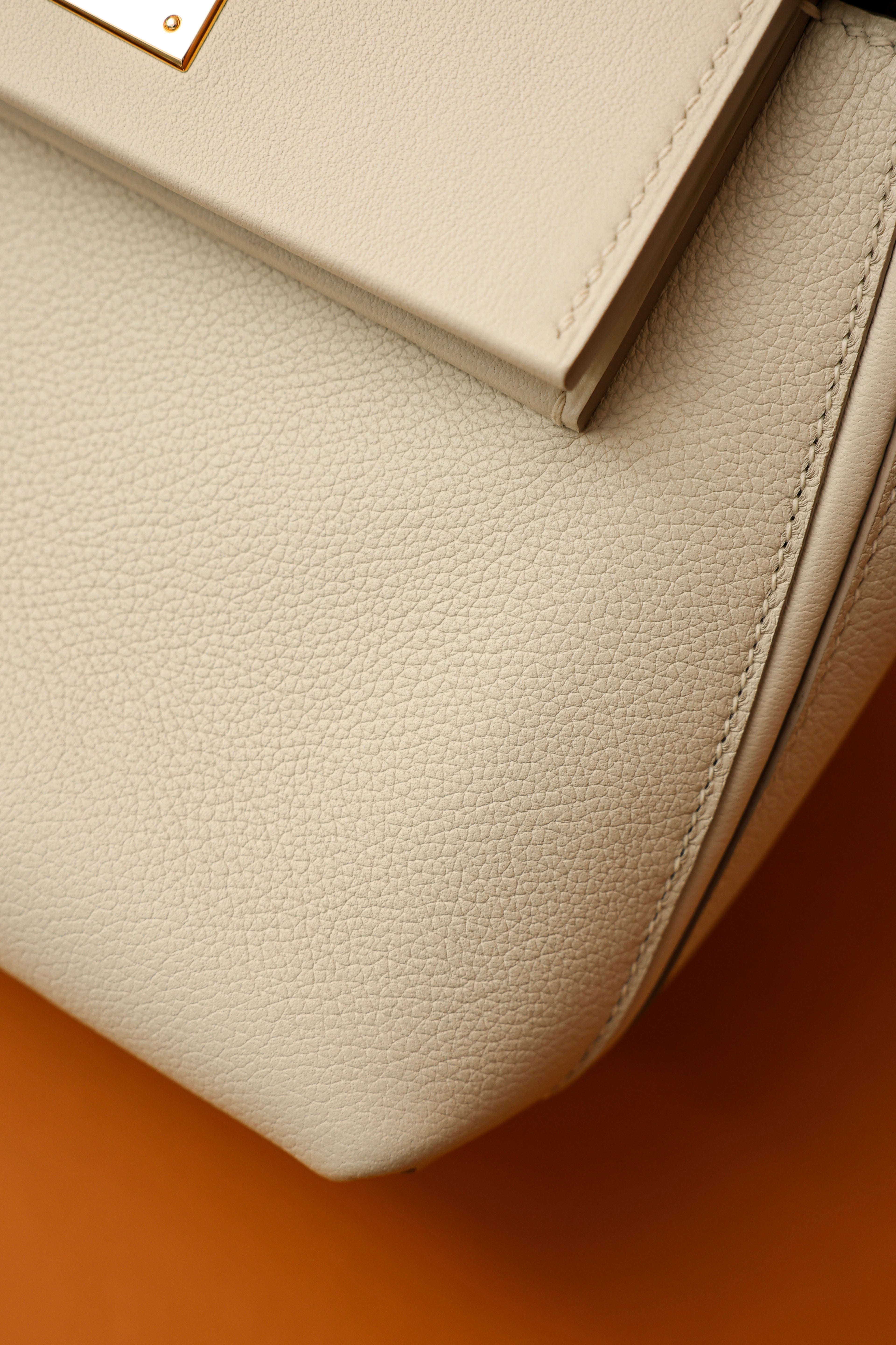 2424- All Handmade Golden / Sliver Hardware Blanc TC eather