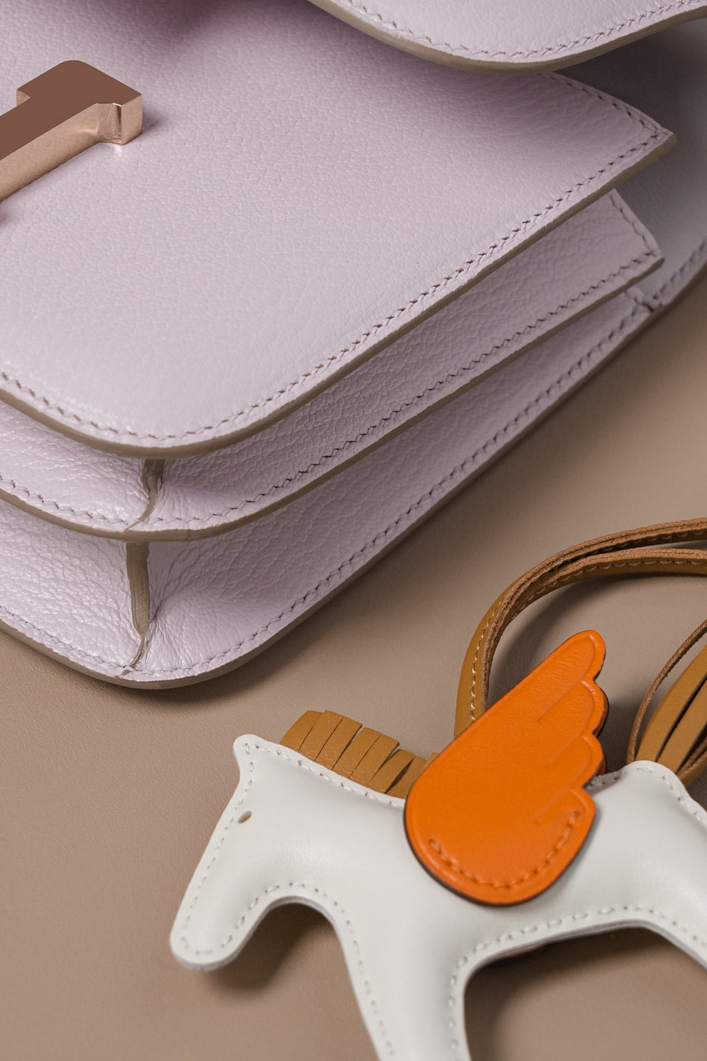 Constance- All Handmade Golden / Sliver Almond powder ep leather