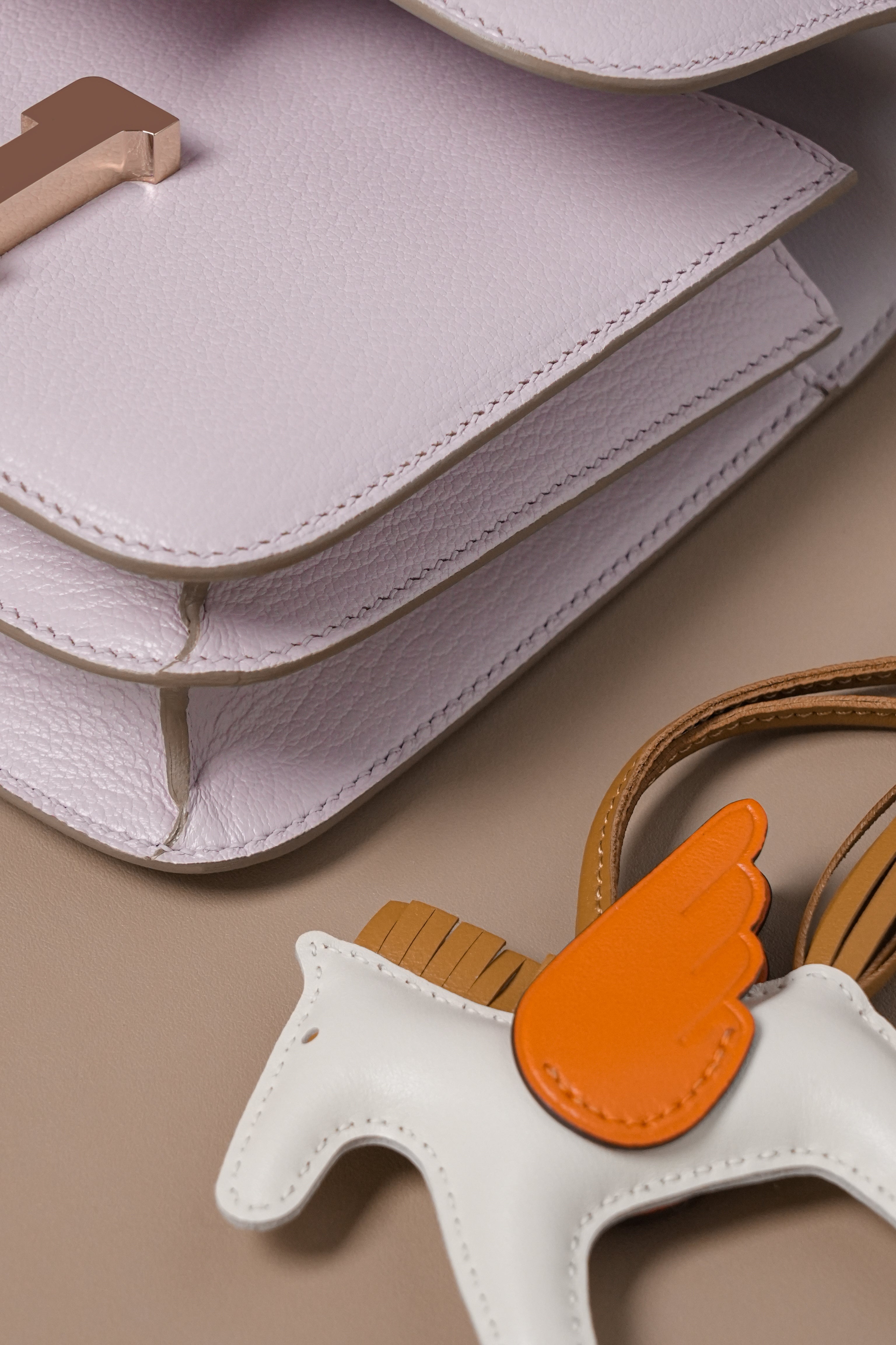 Constance- All Handmade Golden / Sliver Almond powder ep leather