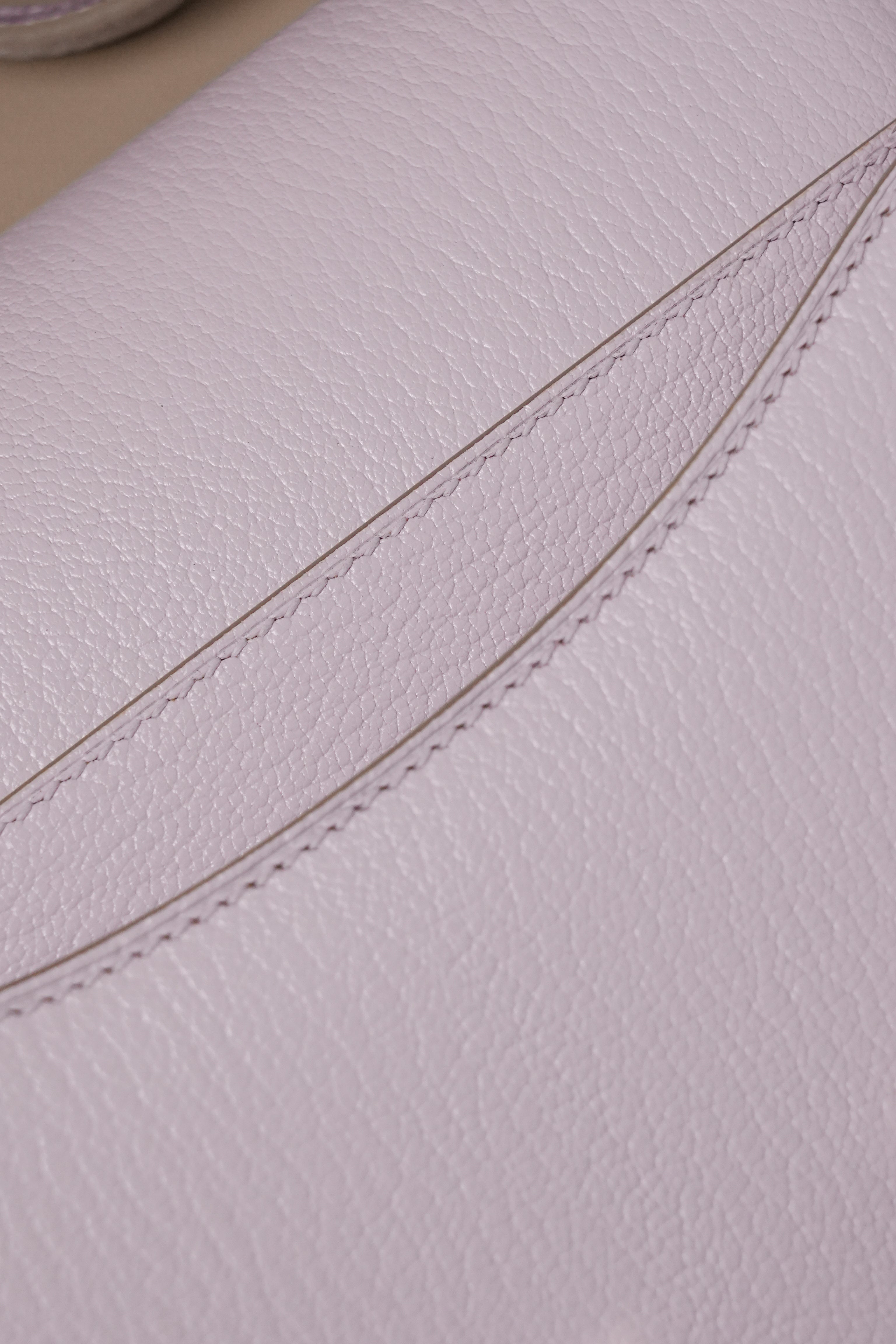 Constance- All Handmade Golden / Sliver Almond powder ep leather