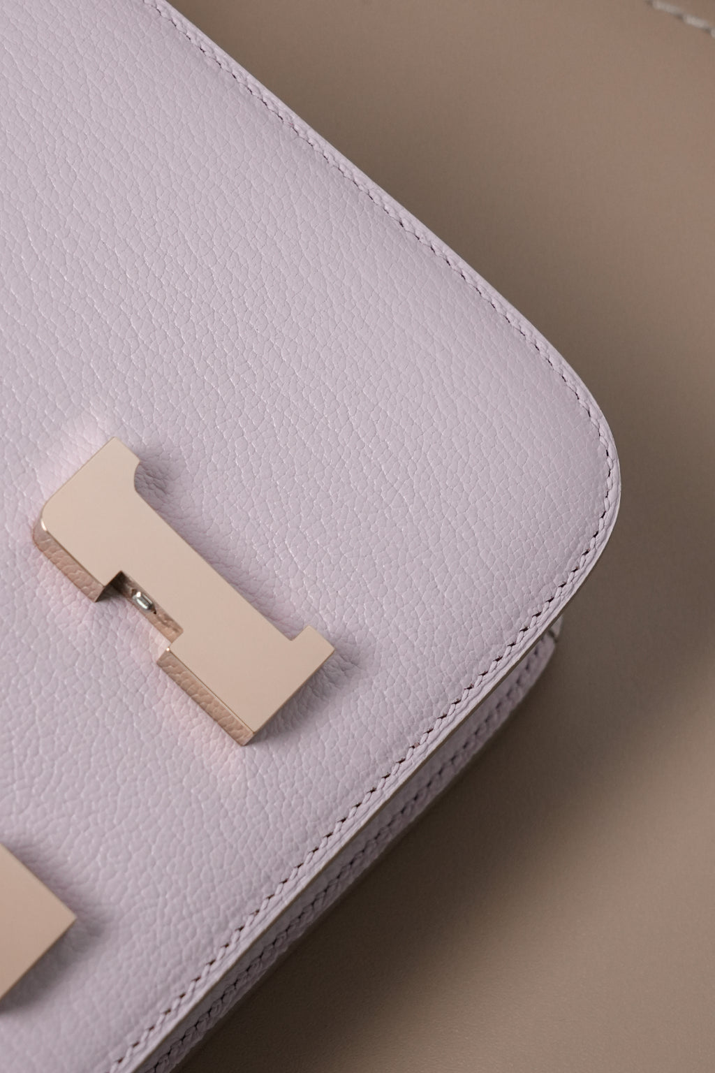 Constance- All Handmade Golden / Sliver Almond powder ep leather