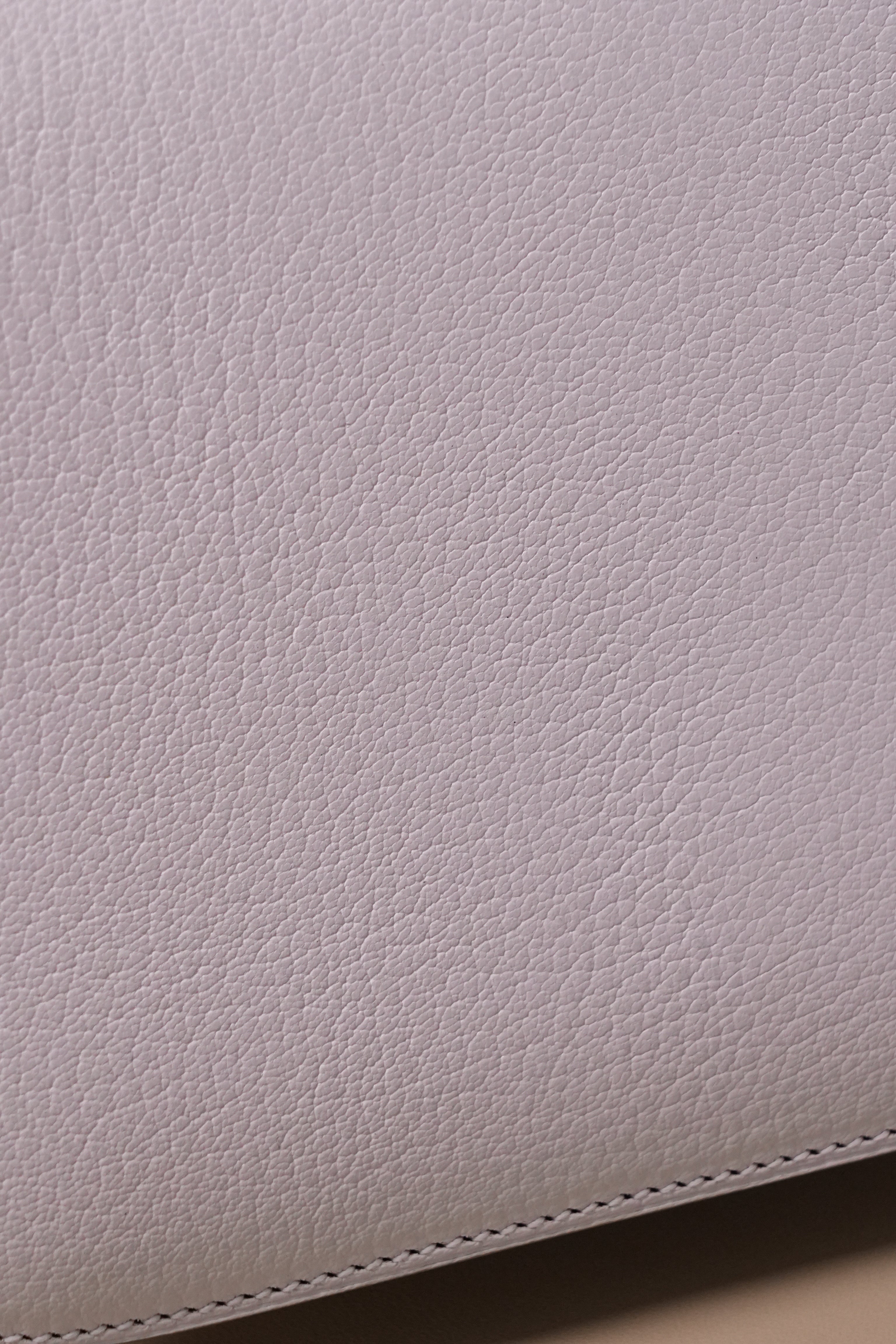 Constance- All Handmade Golden / Sliver Almond powder ep leather