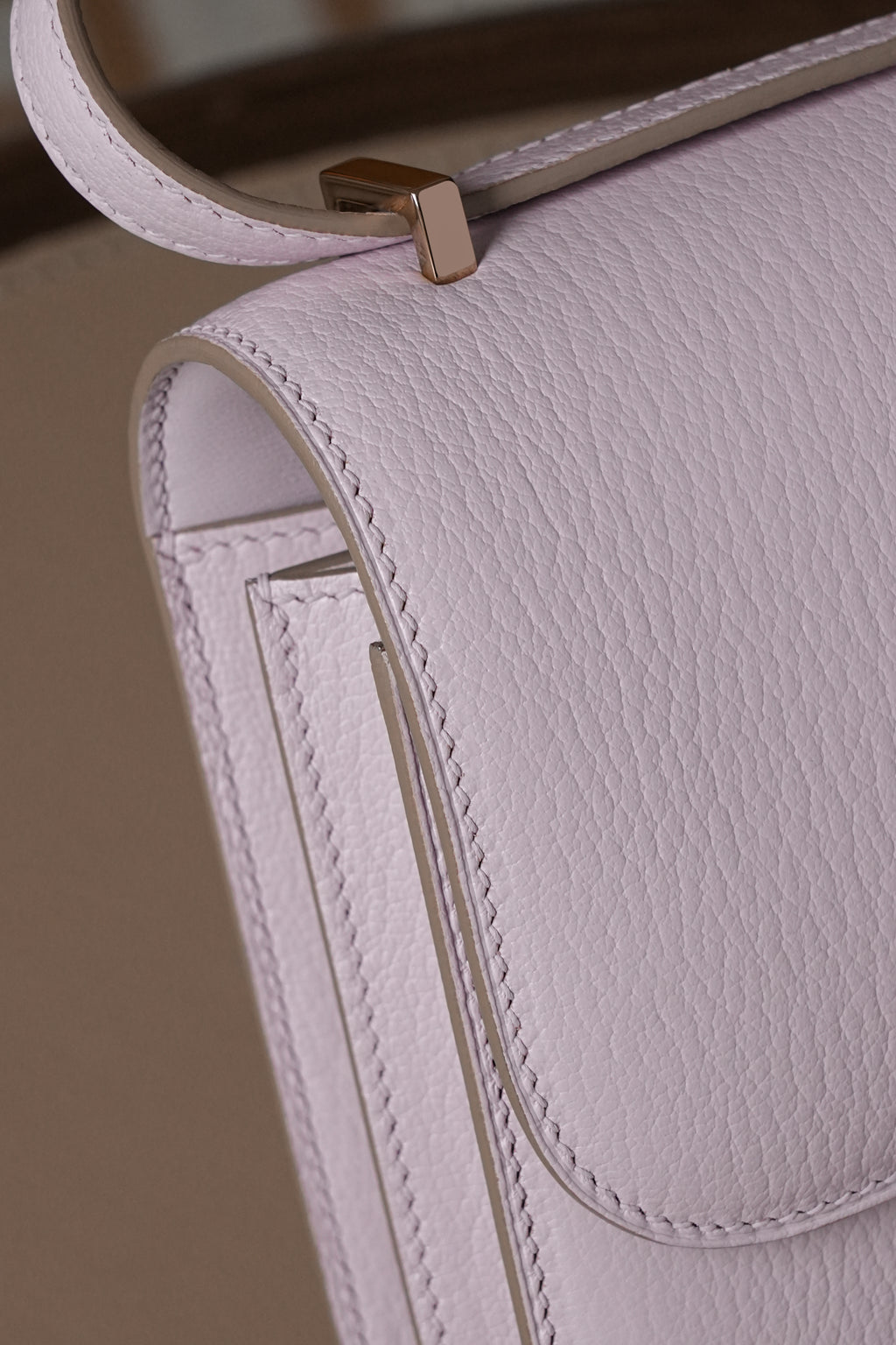 Constance- All Handmade Golden / Sliver Almond powder ep leather