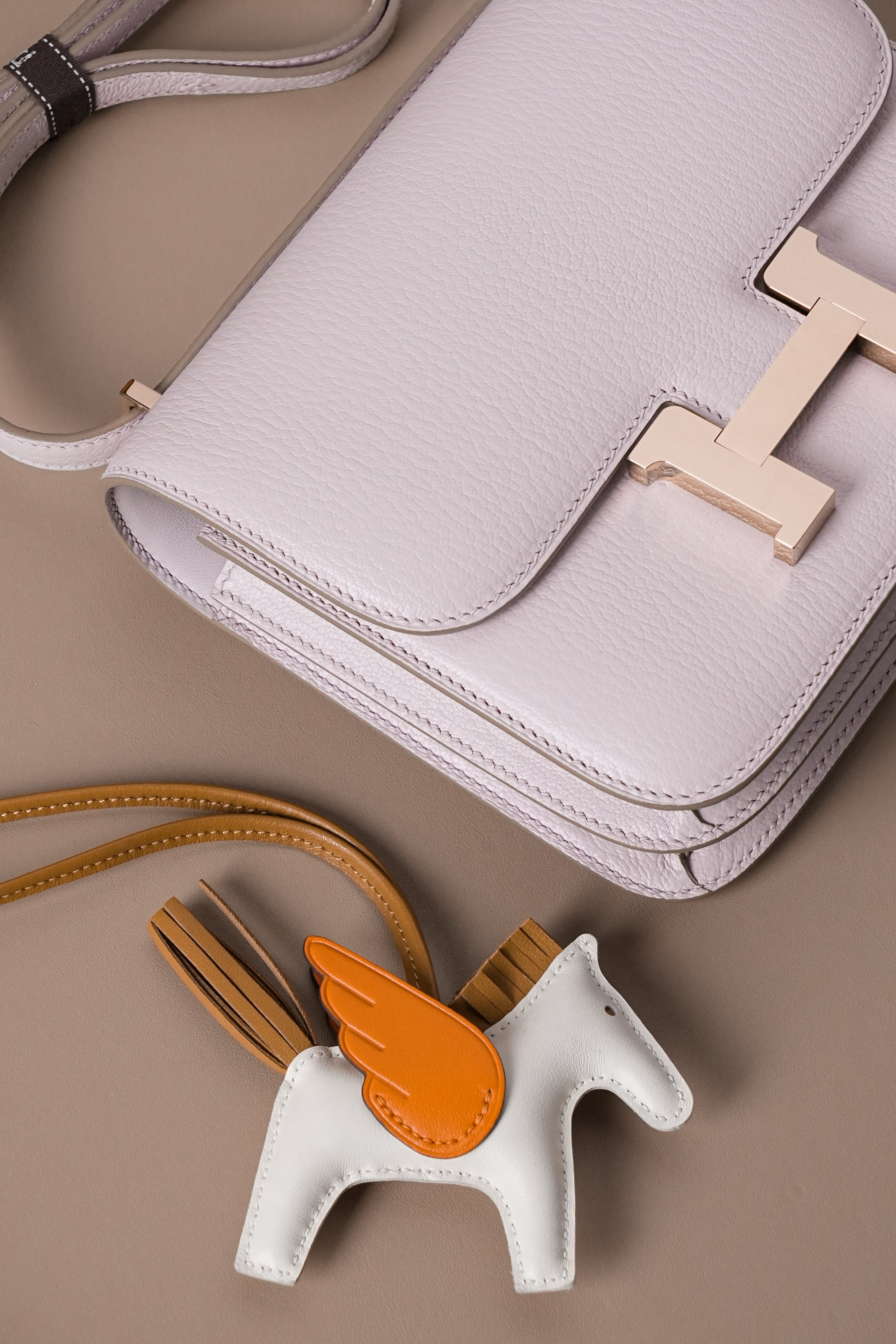 Constance- All Handmade Golden / Sliver Almond powder ep leather