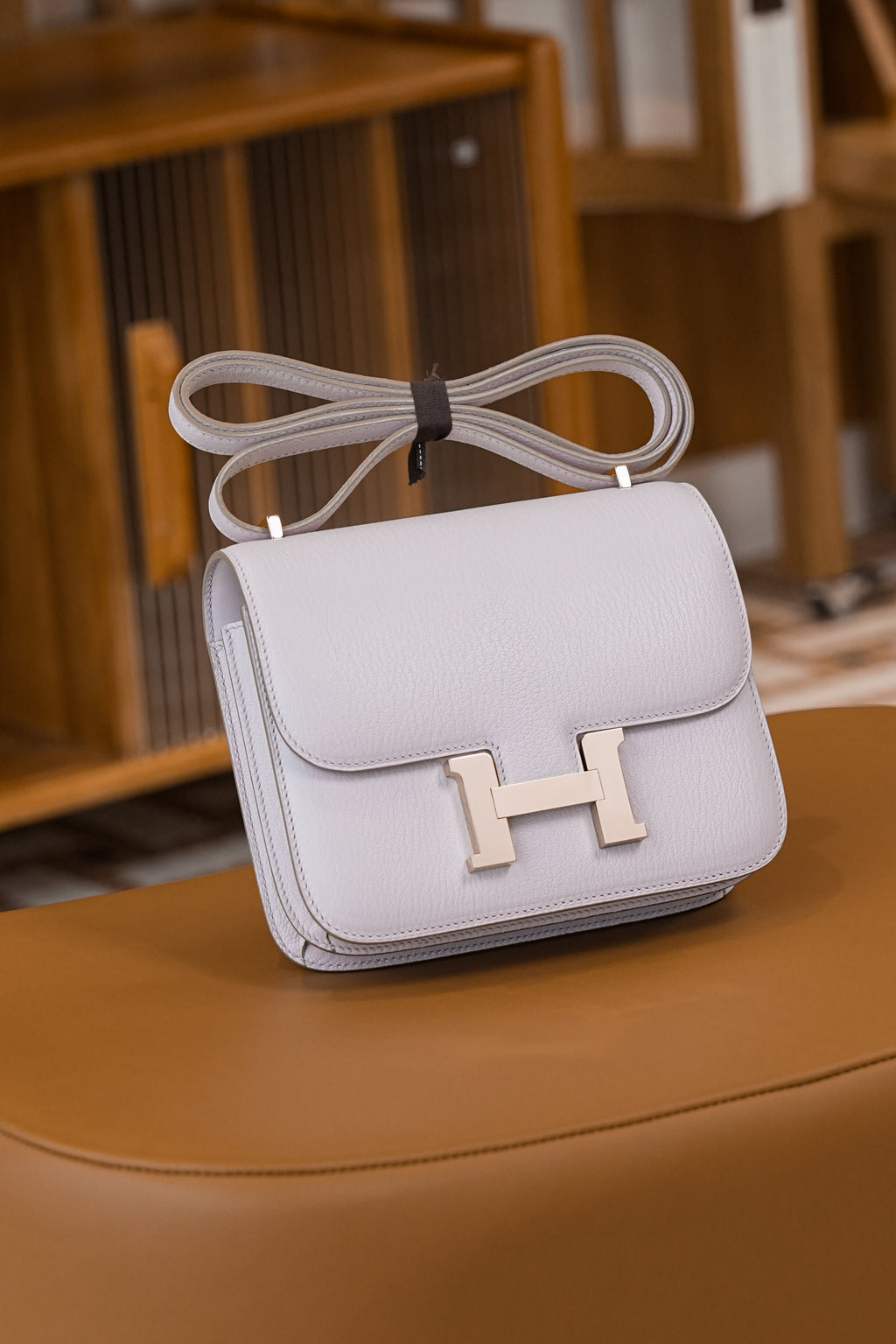 Constance- All Handmade Golden / Sliver Almond powder ep leather