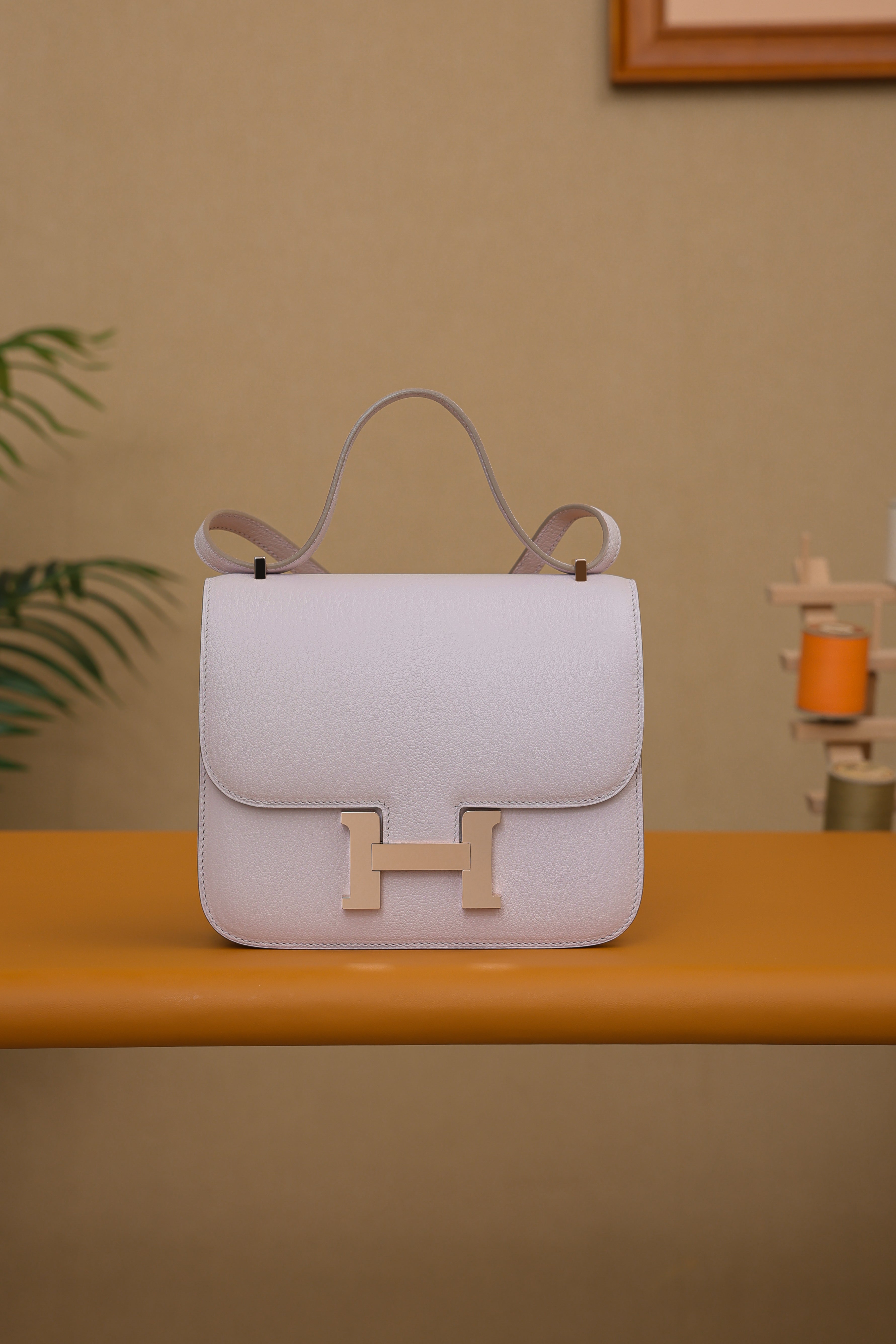 Constance- All Handmade Golden / Sliver Almond powder ep leather