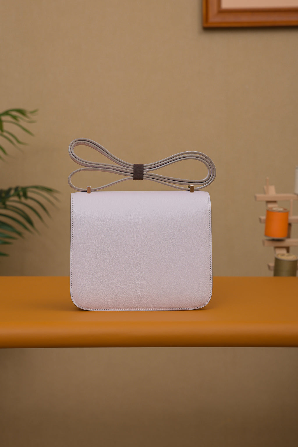 Constance- All Handmade Golden / Sliver Almond powder ep leather