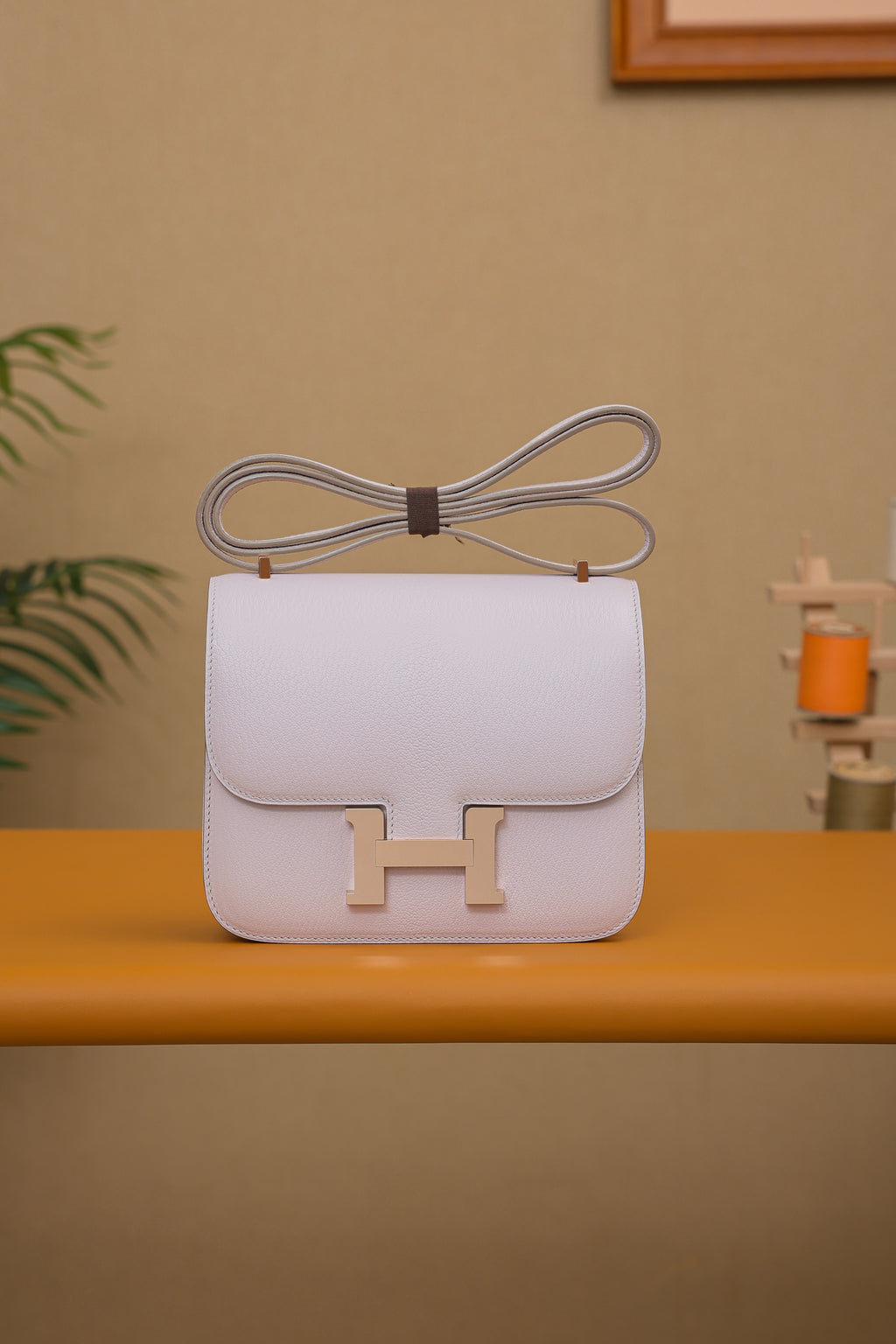 Constance- All Handmade Golden / Sliver Almond powder ep leather